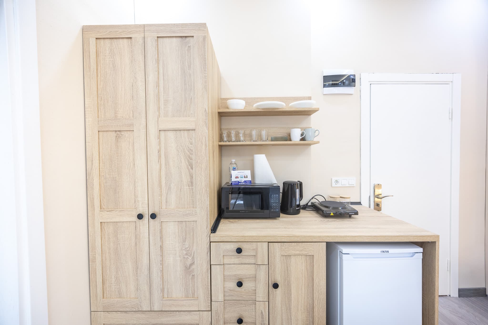 Bright & Cozy Studio | Walk to Taksim، شقة مفروشة في Beyoğlu, Istanbul — image 5