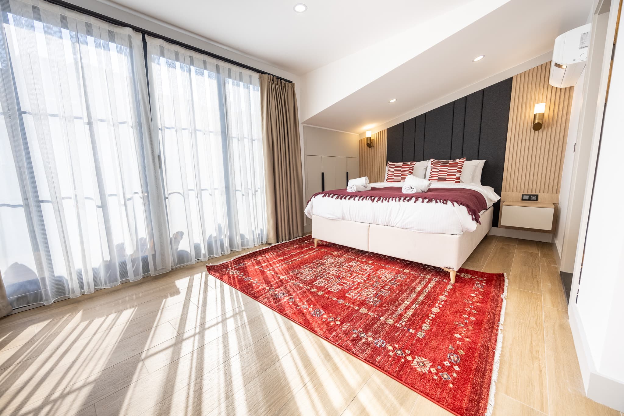 Modern & Bright 1BR Duplex  with Private Terrace ، شقة مفروشة في Beyoğlu, Istanbul — image 6