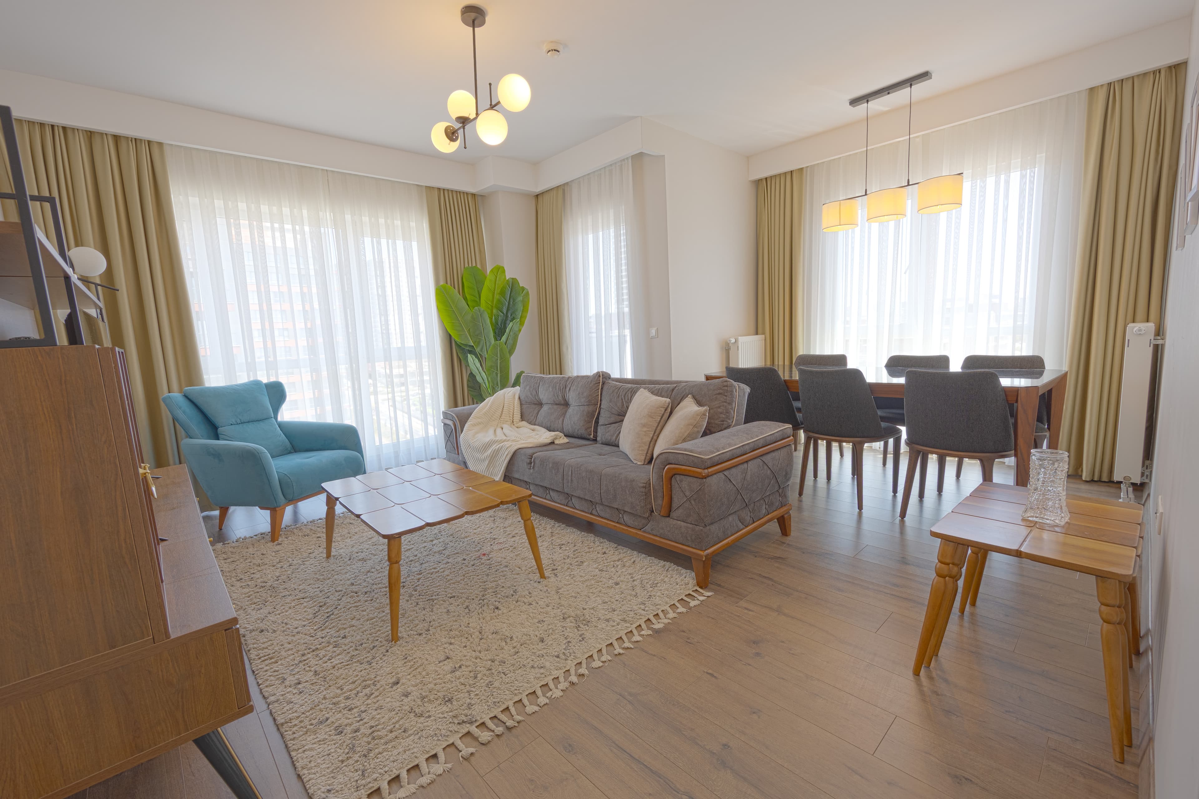 Family Home 2bedr with balcony and City View, furnished apartment in Başakşehir, Istanbul — image 2