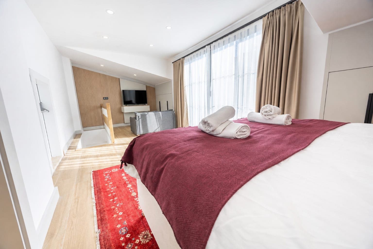 Modern & Bright 1BR Duplex  with Private Terrace ، شقة مفروشة في Beyoğlu, Istanbul — image 10