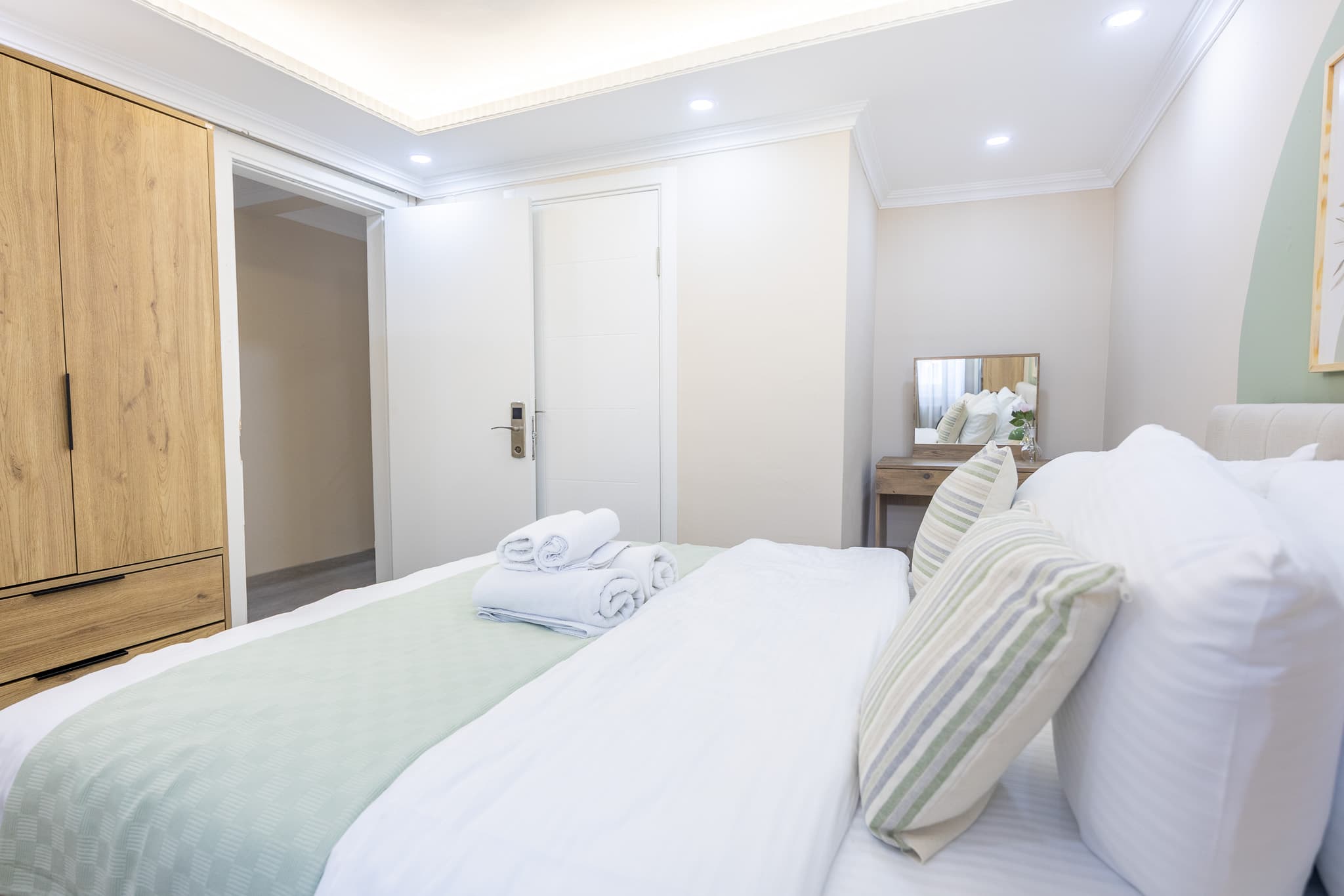 Bright & Modern 2 Bdr | Walk to Taksim, möbliertes Apartment in Beyoğlu, Istanbul — image 13