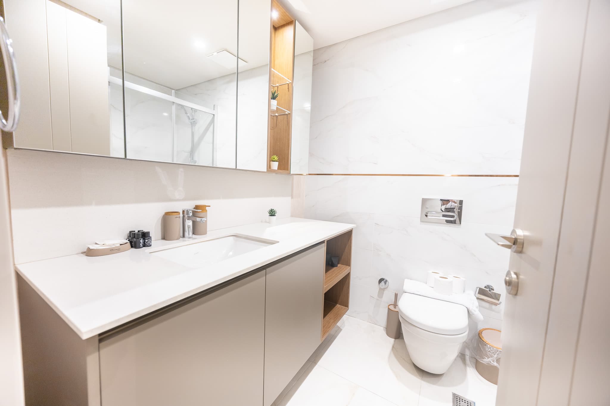 5. Levent Modern 2BR Apt , furnished apartment in Eyüpsultan, Istanbul — image 25