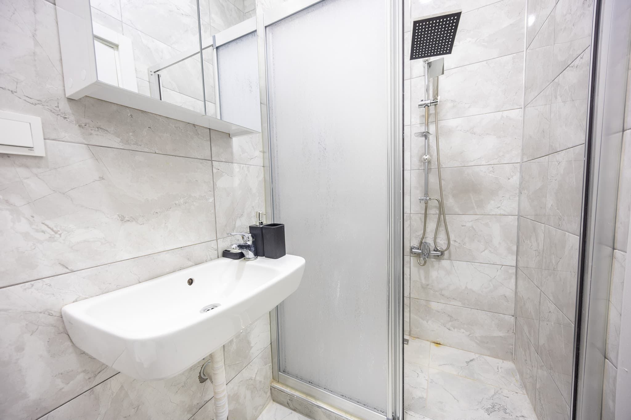 Bright & Cozy Studio | Walk to Taksim، شقة مفروشة في Beyoğlu, Istanbul — image 8