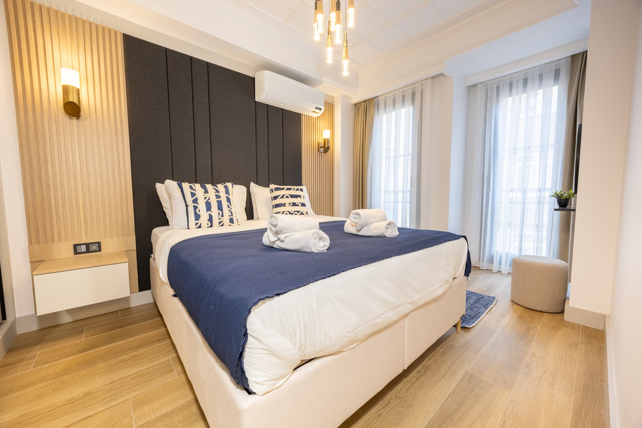 Elegant 1BR | Bright Modern Living، شقة مفروشة في Beyoğlu, Istanbul — image 12