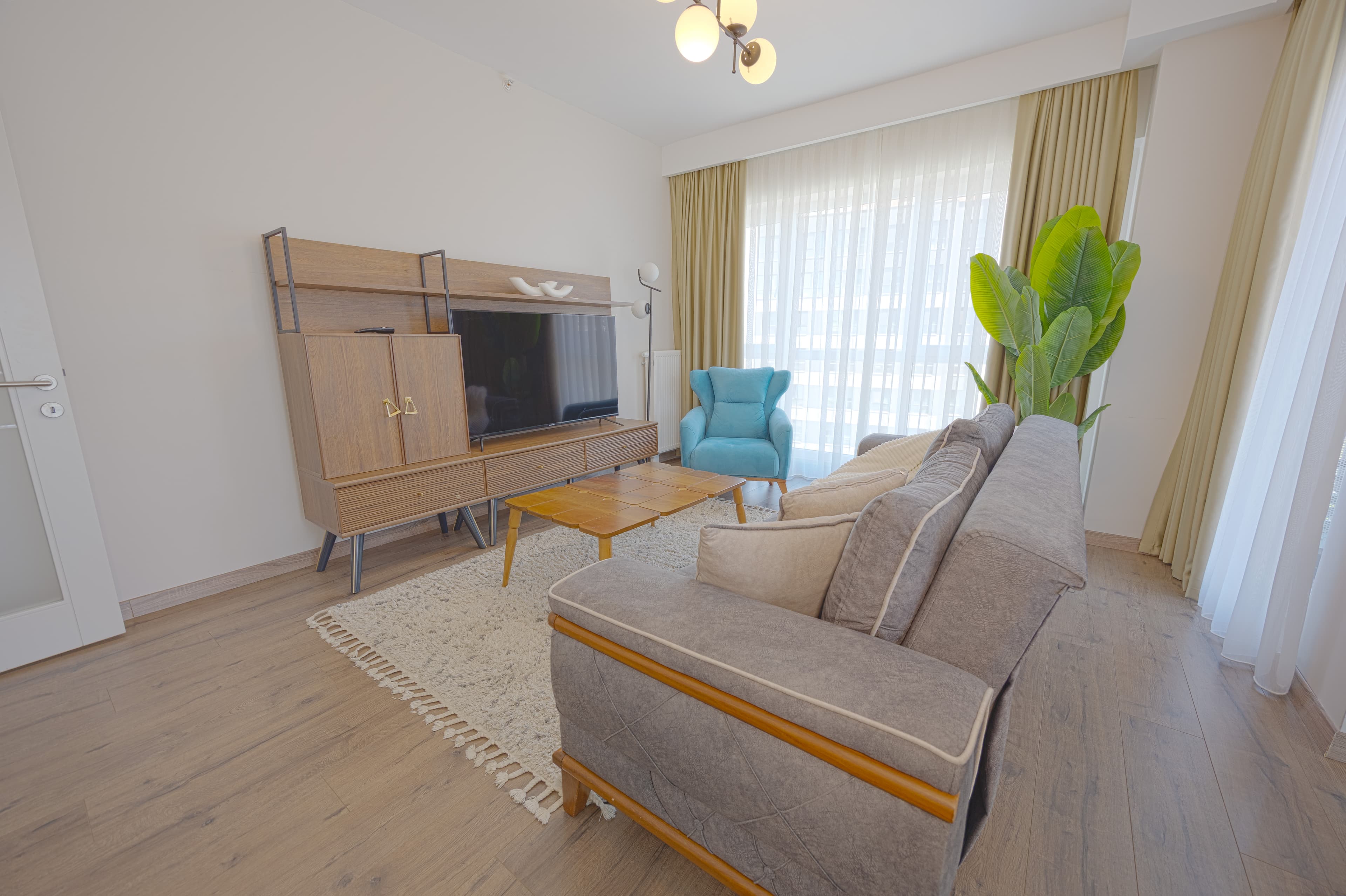 Family Home 2bedr with balcony and City View, furnished apartment in Başakşehir, Istanbul — image 3