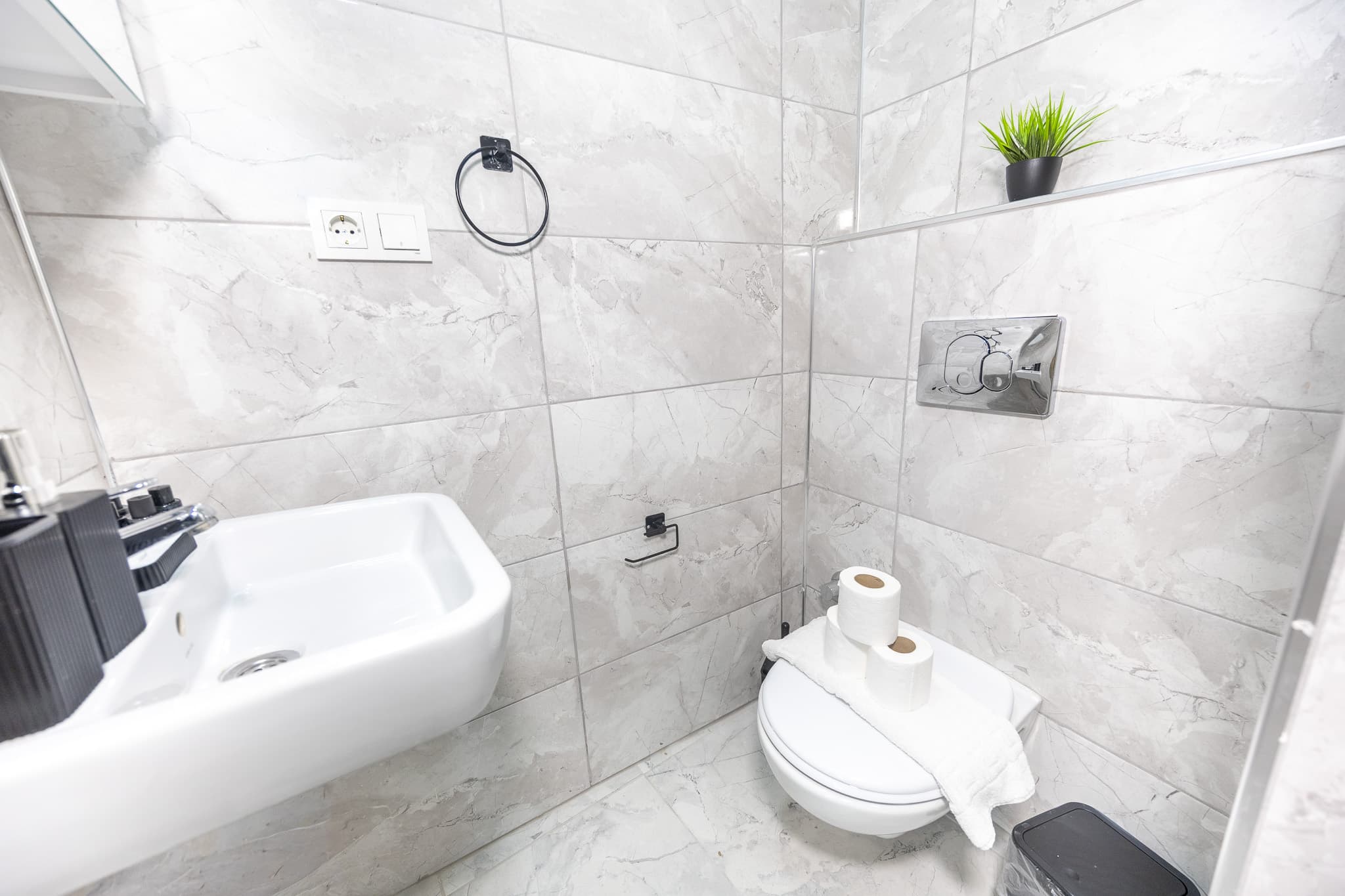Bright & Modern 2 Bdr | Walk to Taksim, möbliertes Apartment in Beyoğlu, Istanbul — image 14