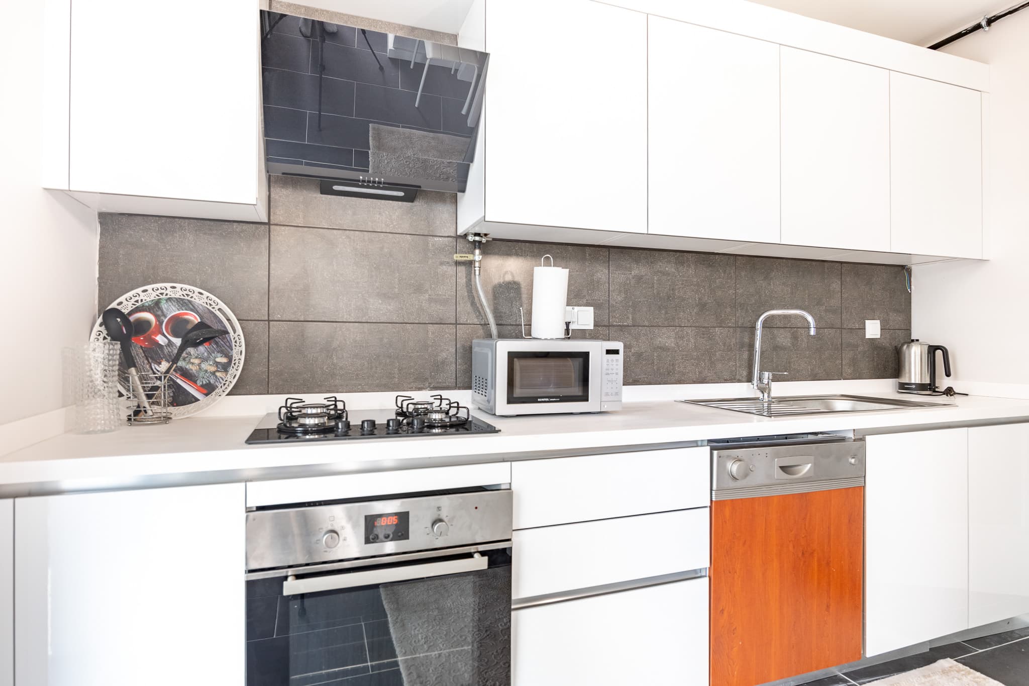 Modern 2BR Apt Near Vialand Mall  ، شقة مفروشة في Eyüpsultan, Istanbul — image 26