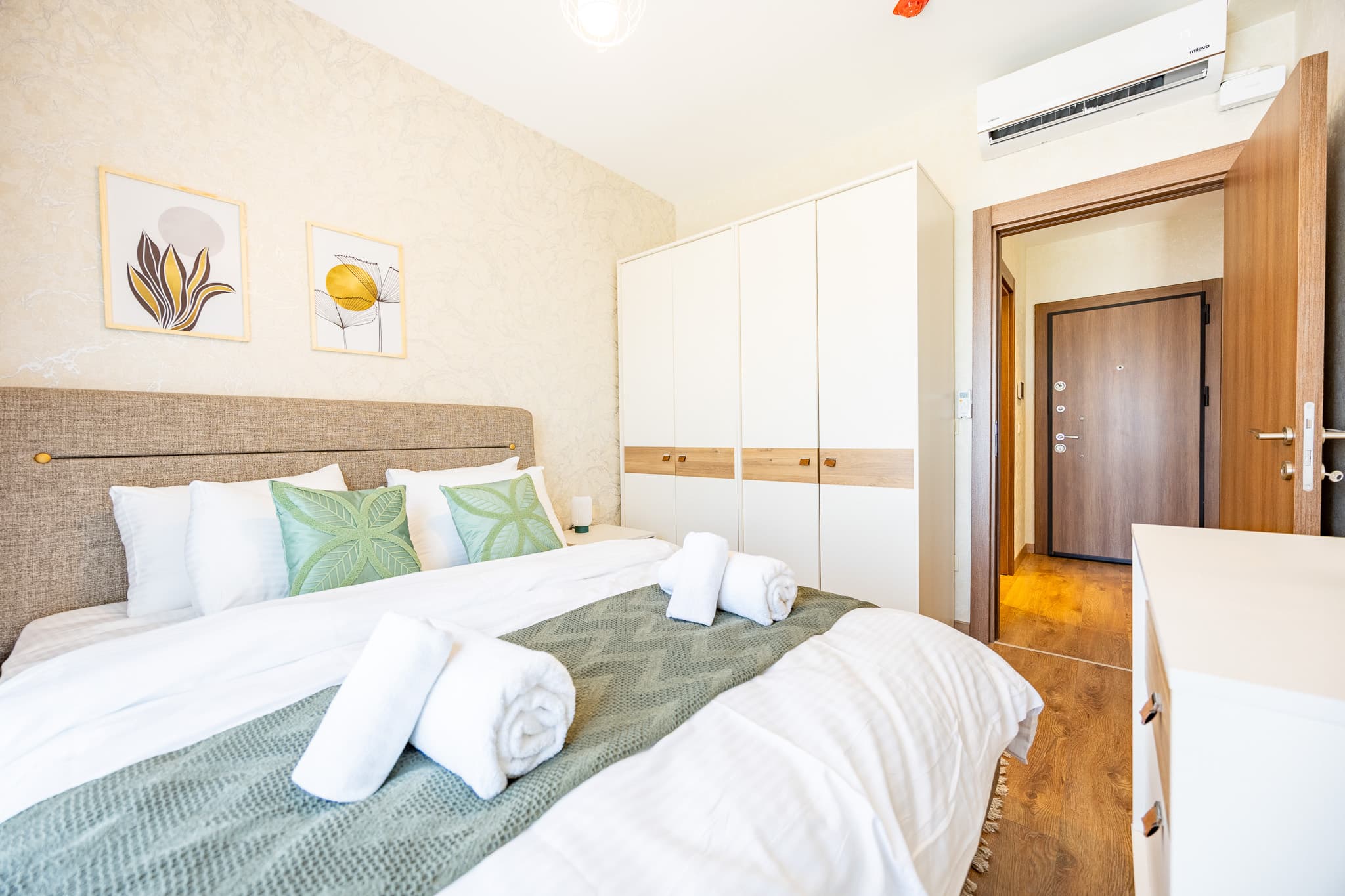 Stylish &  Warm 1BR Apartment with City View, furnished apartment in Bağcılar, Istanbul — image 9