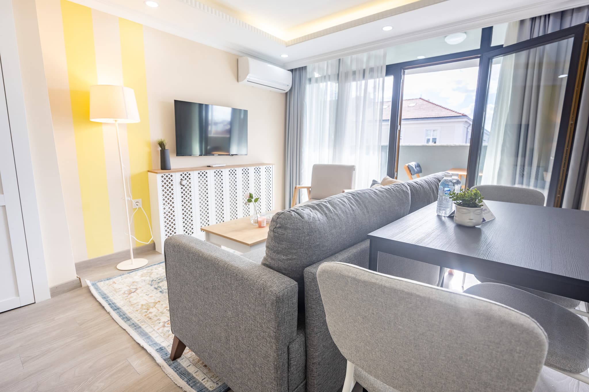 Bright & Modern 1 Bedroom | Walk to Taksim, möbliertes Apartment in Beyoğlu, Istanbul — image 19