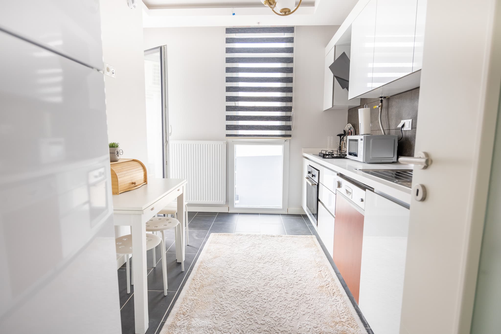 Modern 2BR Apt Near Vialand Mall  ، شقة مفروشة في Eyüpsultan, Istanbul — image 25