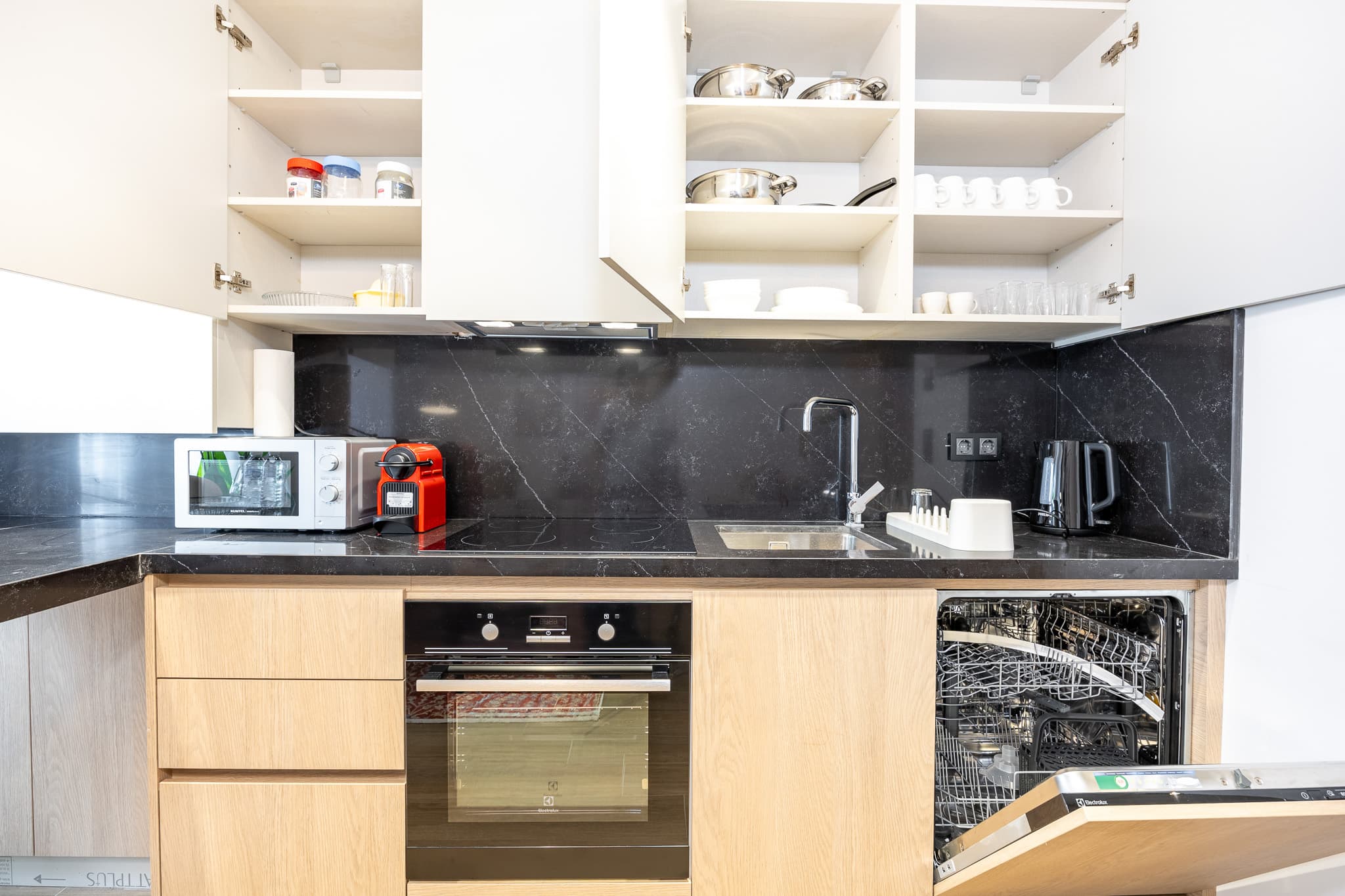 Bright Modern 1BR Duplex | Stylish City Stay, appartement meublé à Beyoğlu, Istanbul — image 19