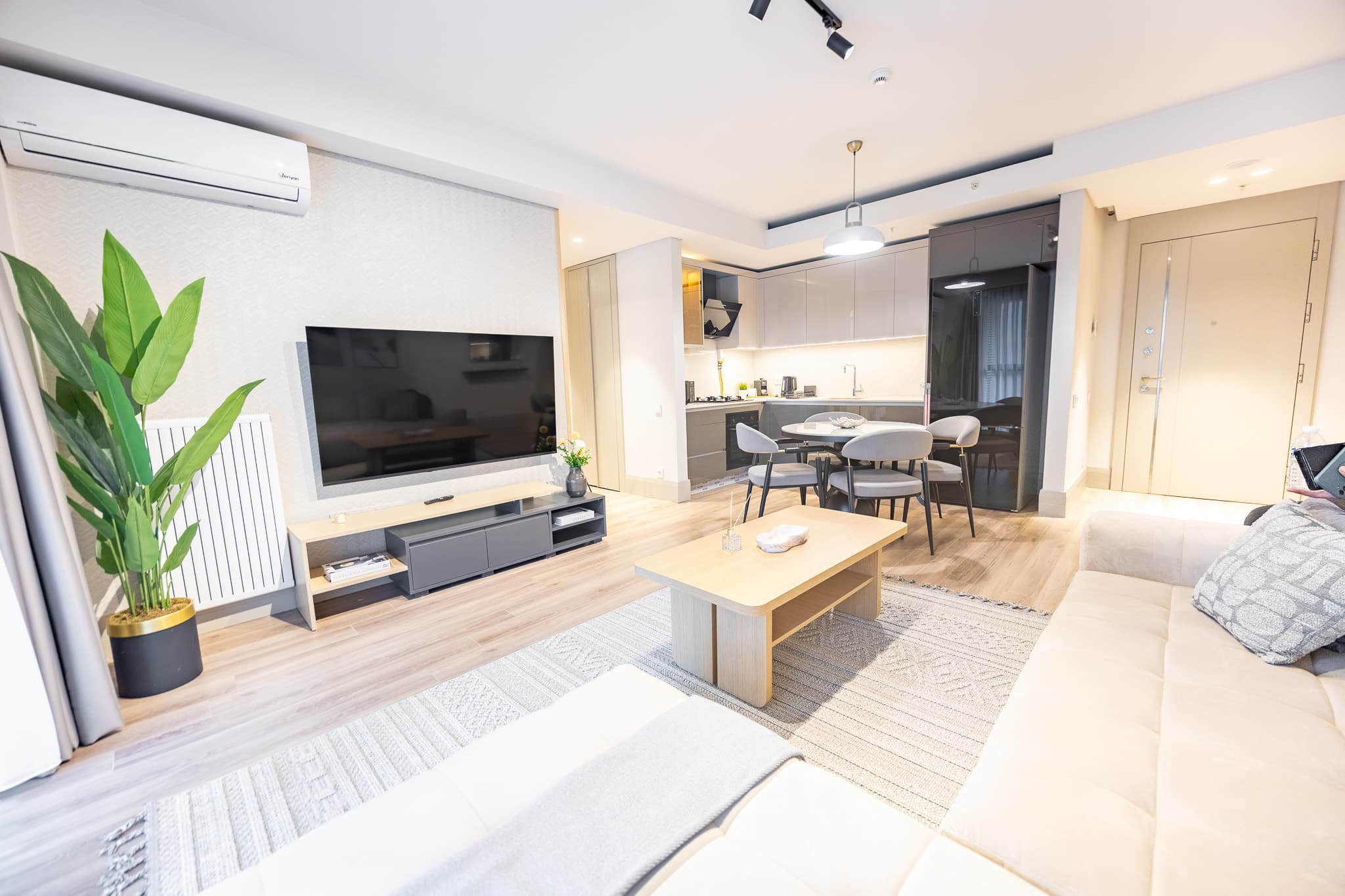 5. Levent Modern 2BR Apt , furnished apartment in Eyüpsultan, Istanbul — image 8