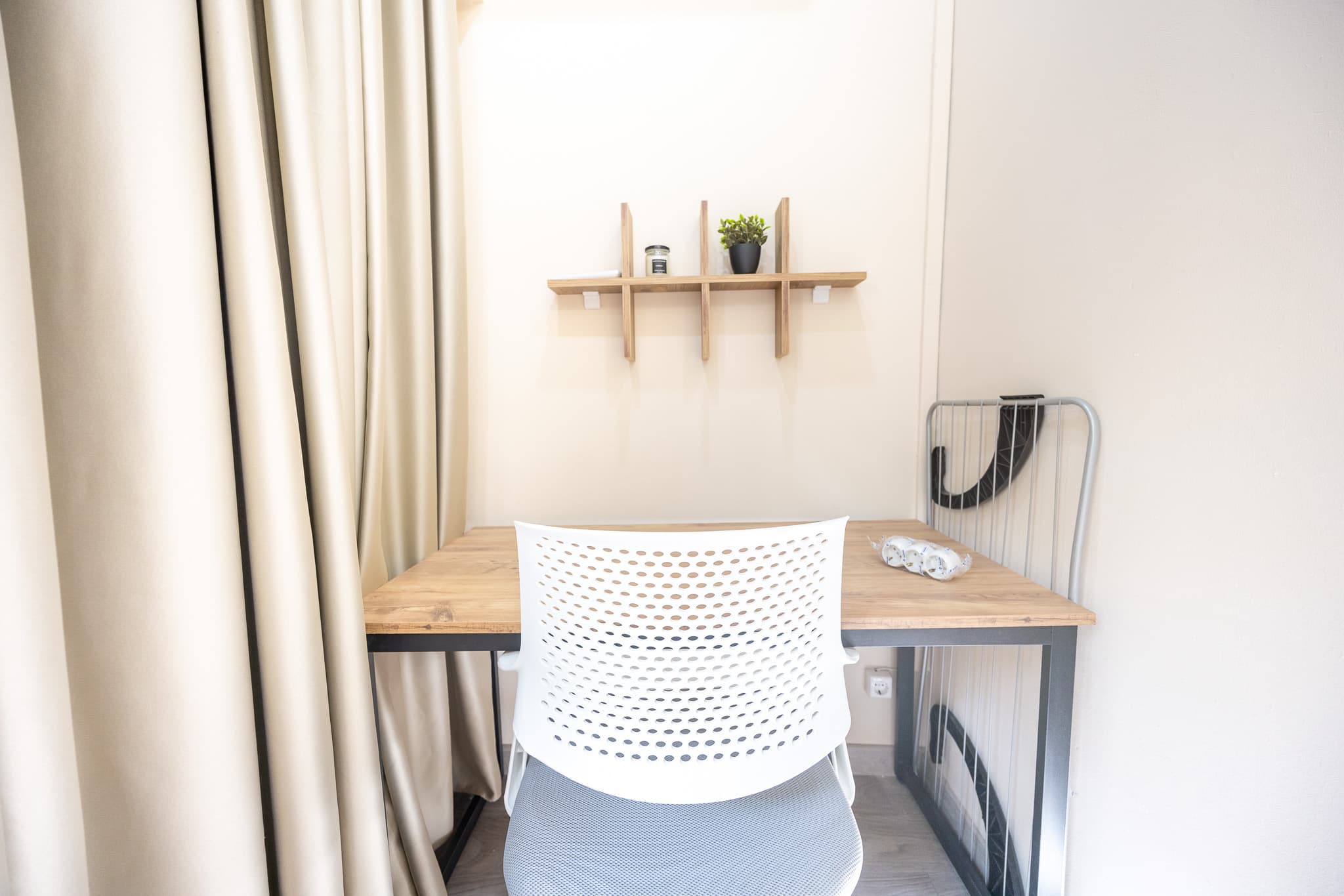 Bright & Cozy Studio | Walk to Taksim، شقة مفروشة في Beyoğlu, Istanbul — image 6