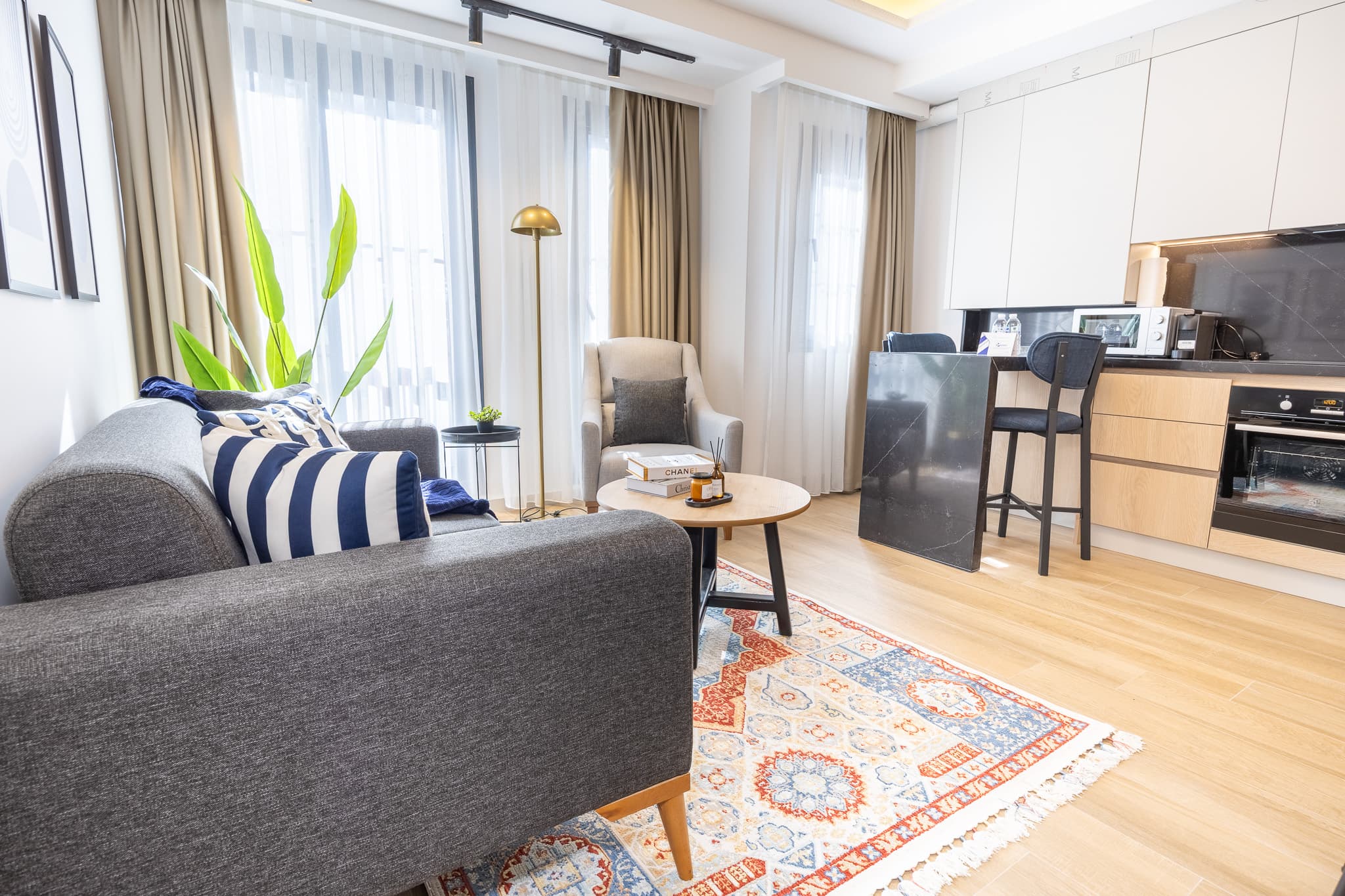 Stylish 1BR | Bright Modern Living, möbliertes Apartment in Beyoğlu, Istanbul — image 4