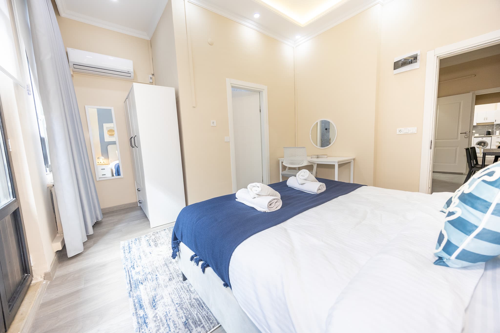 Bright & Modern 2 Bdr | Walk to Taksim, möbliertes Apartment in Beyoğlu, Istanbul — image 12