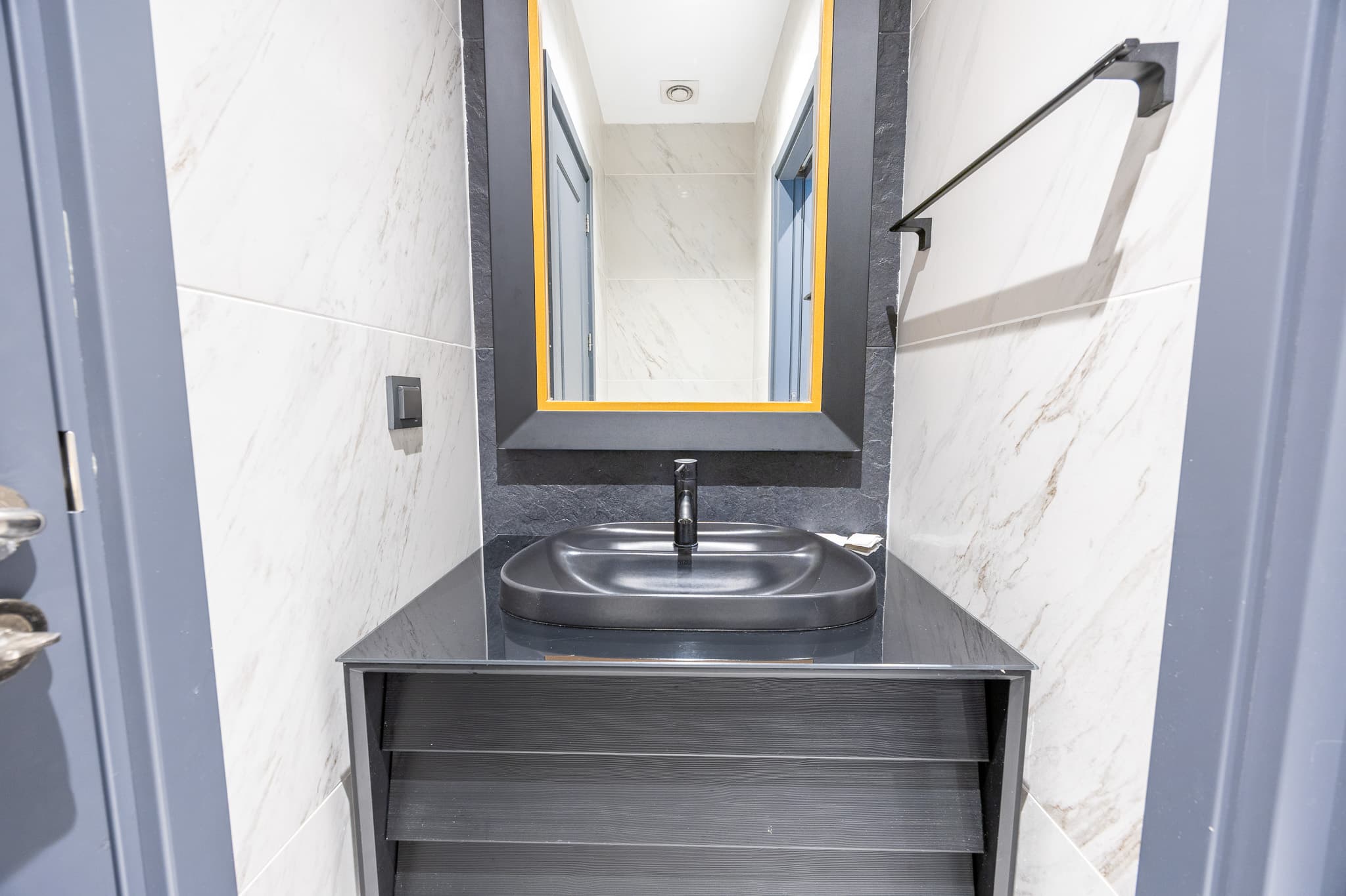 central City Apartment with Premium Amenities , möbliertes Apartment in Beyoğlu, Istanbul — image 13