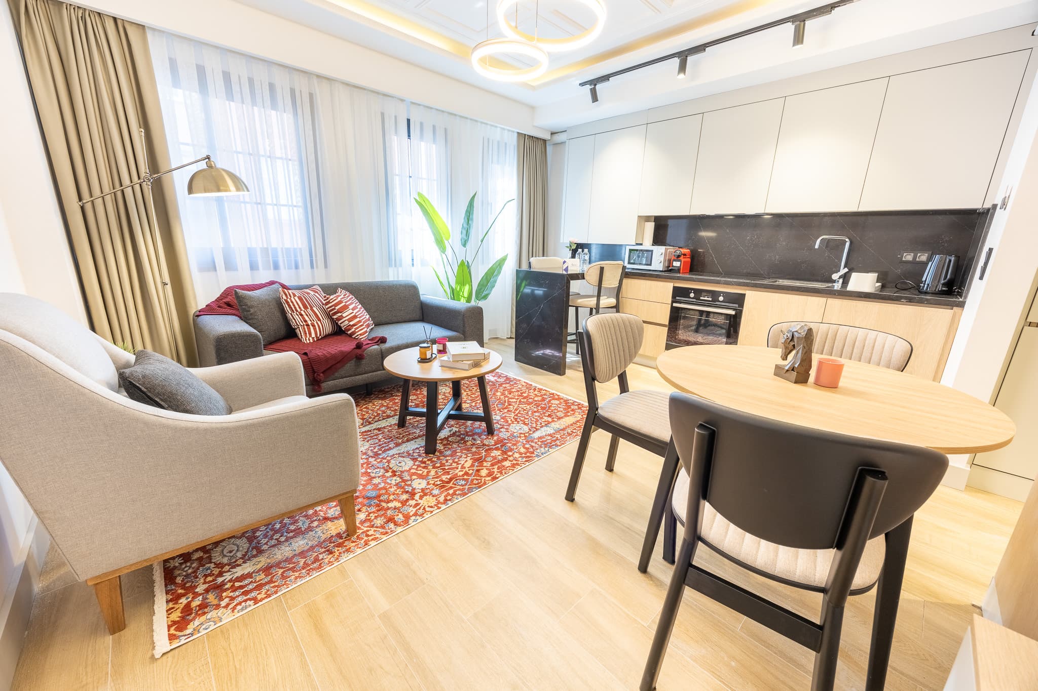 Bright Modern 1BR Duplex | Stylish City Stay, appartement meublé à Beyoğlu, Istanbul — image 4