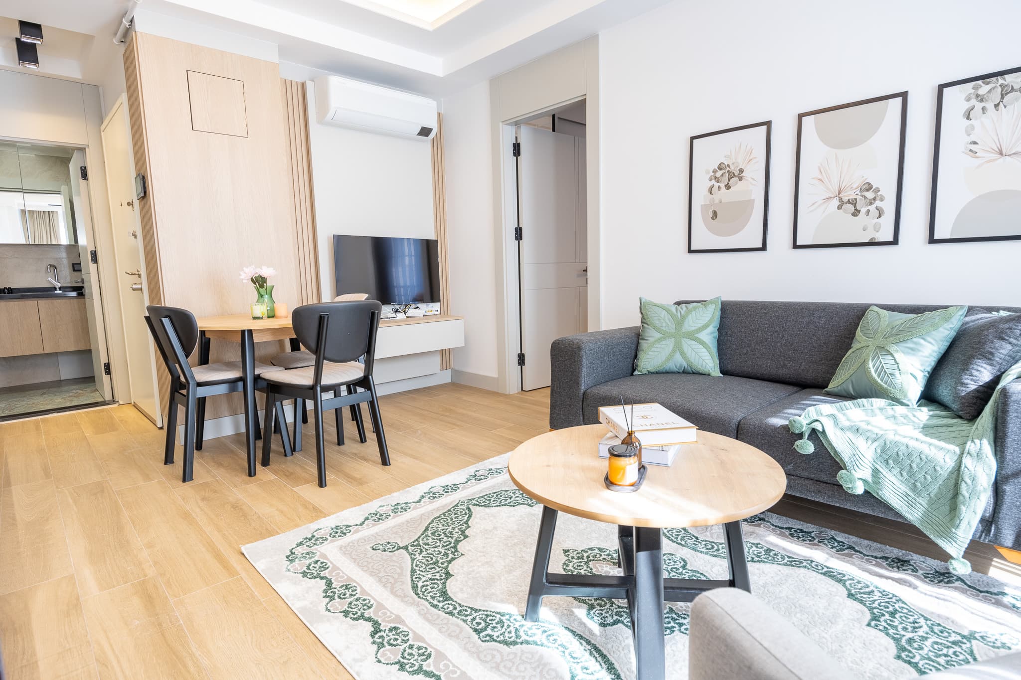 Elegant 1BR | Bright Modern Living، شقة مفروشة في Beyoğlu, Istanbul — image 4