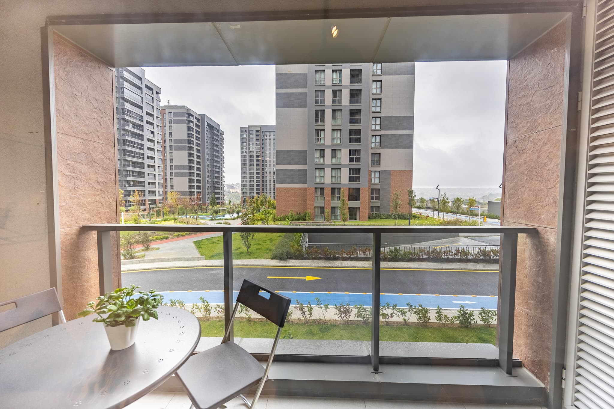5. Levent Modern 2BR Apt , furnished apartment in Eyüpsultan, Istanbul — image 4