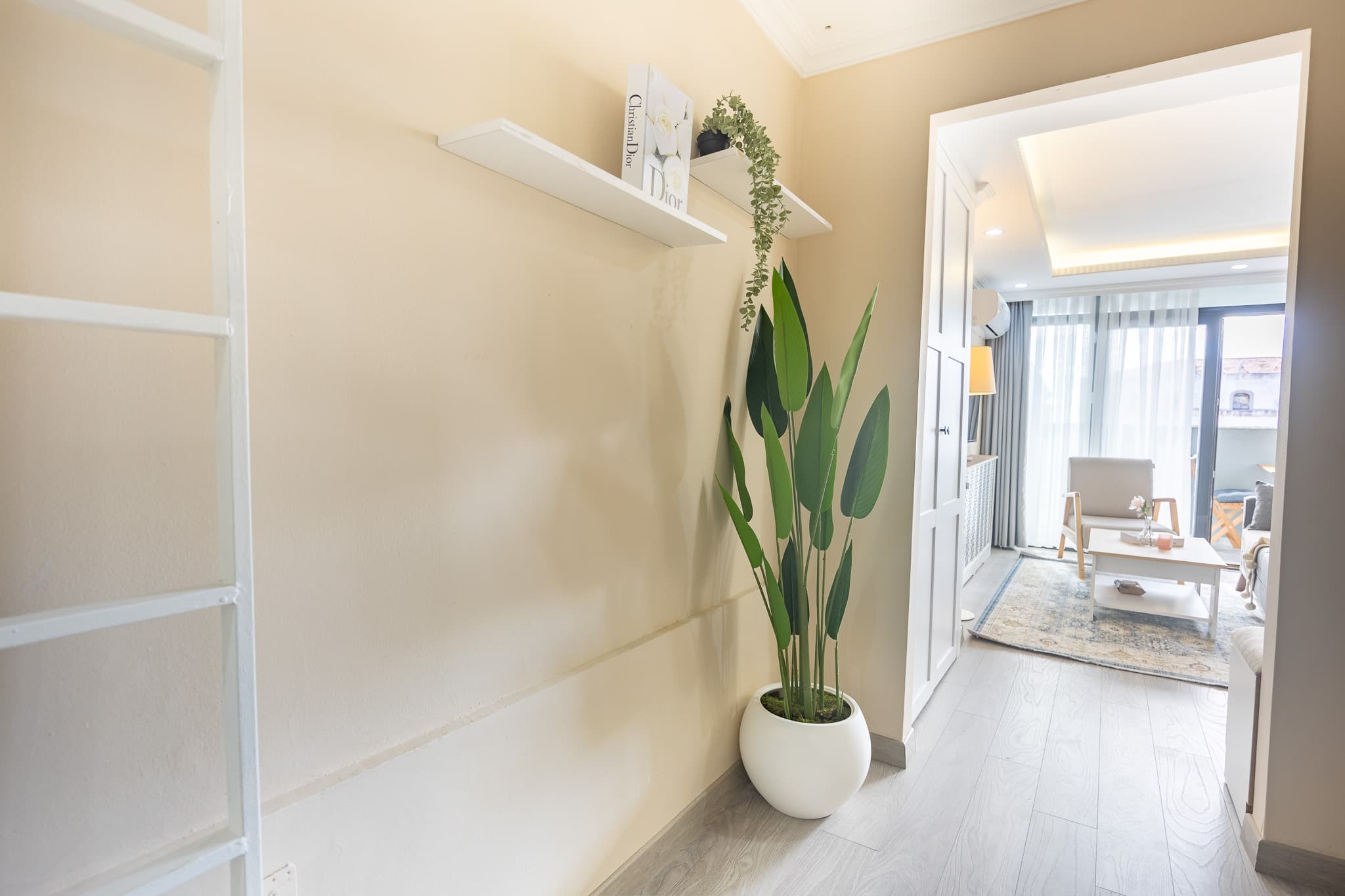 Bright & Modern 1 Bedroom | Walk to Taksim, möbliertes Apartment in Beyoğlu, Istanbul — image 18