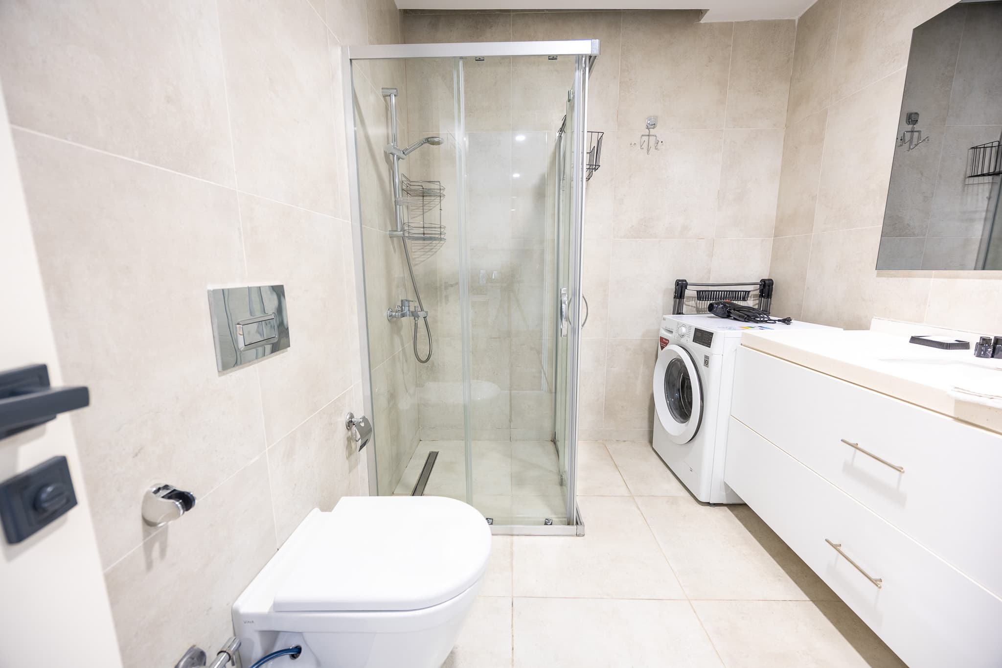  Modern  City Living - Your Urban Charm, furnished apartment in Bağcılar, Istanbul — image 9
