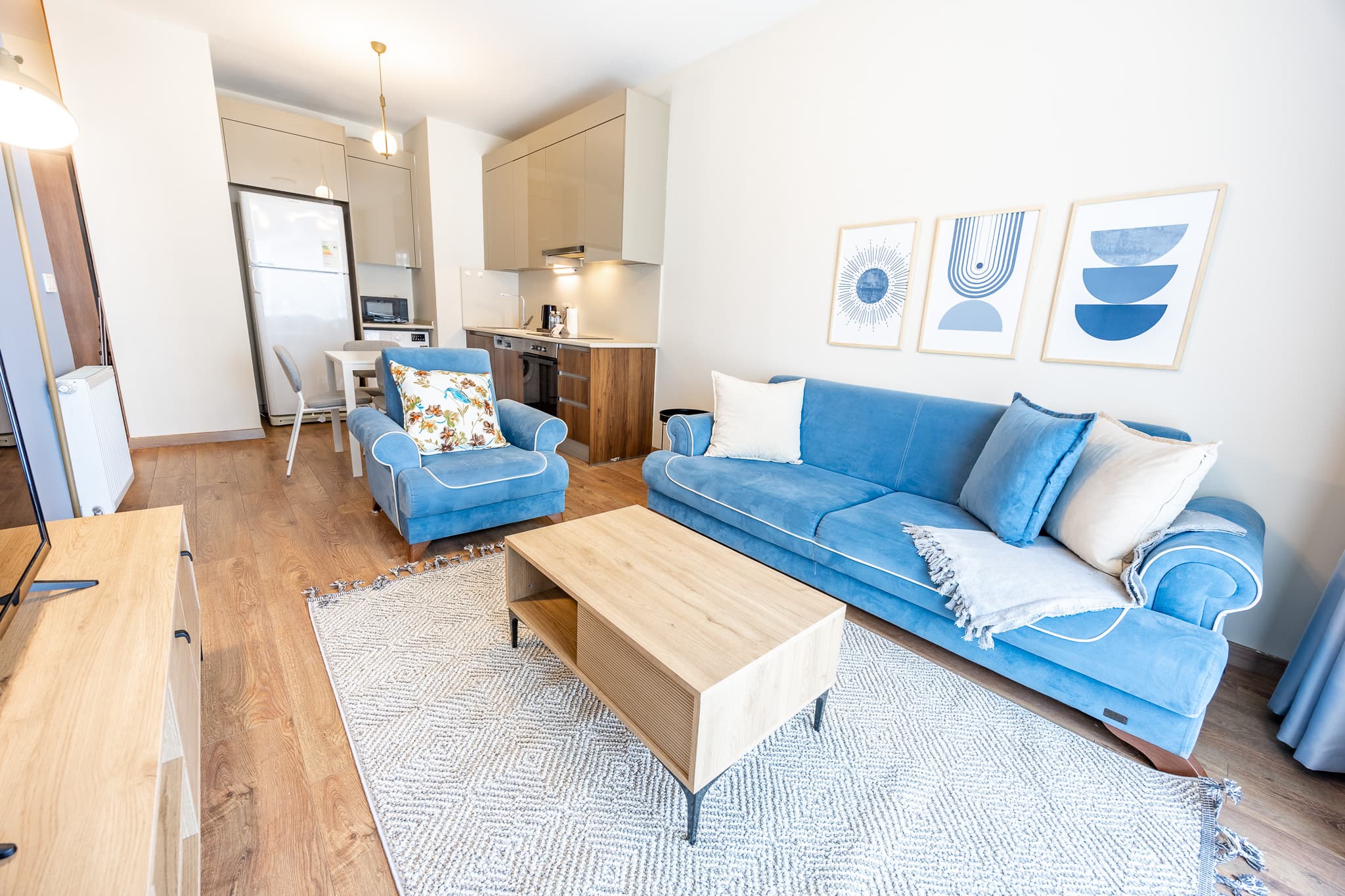 Spacious 1BR with City View | Next to 212 Outlet ، شقة مفروشة في Bağcılar, Istanbul — image 6