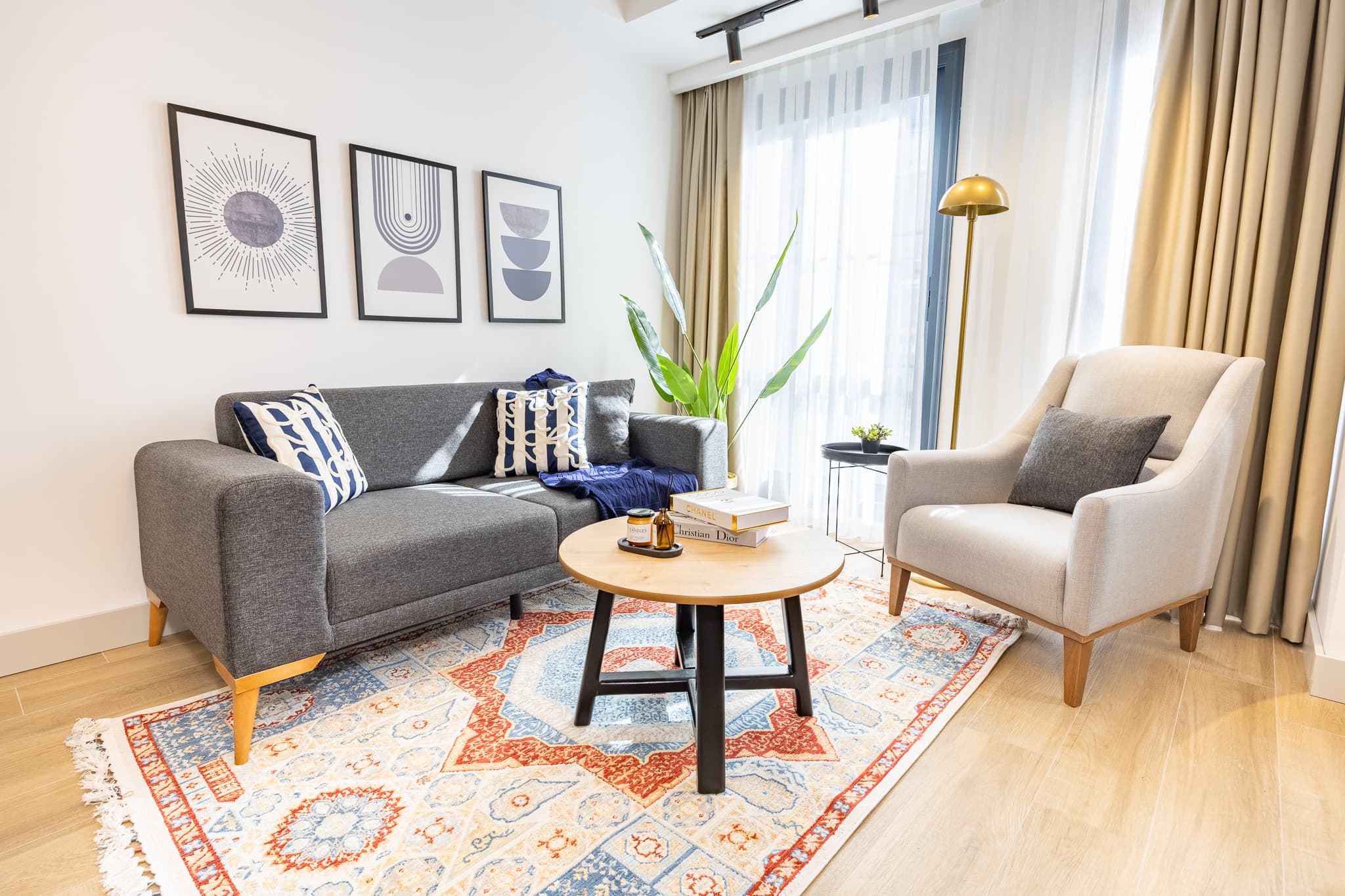 Stylish 1BR | Bright Modern Living, möbliertes Apartment in Beyoğlu, Istanbul — image 2