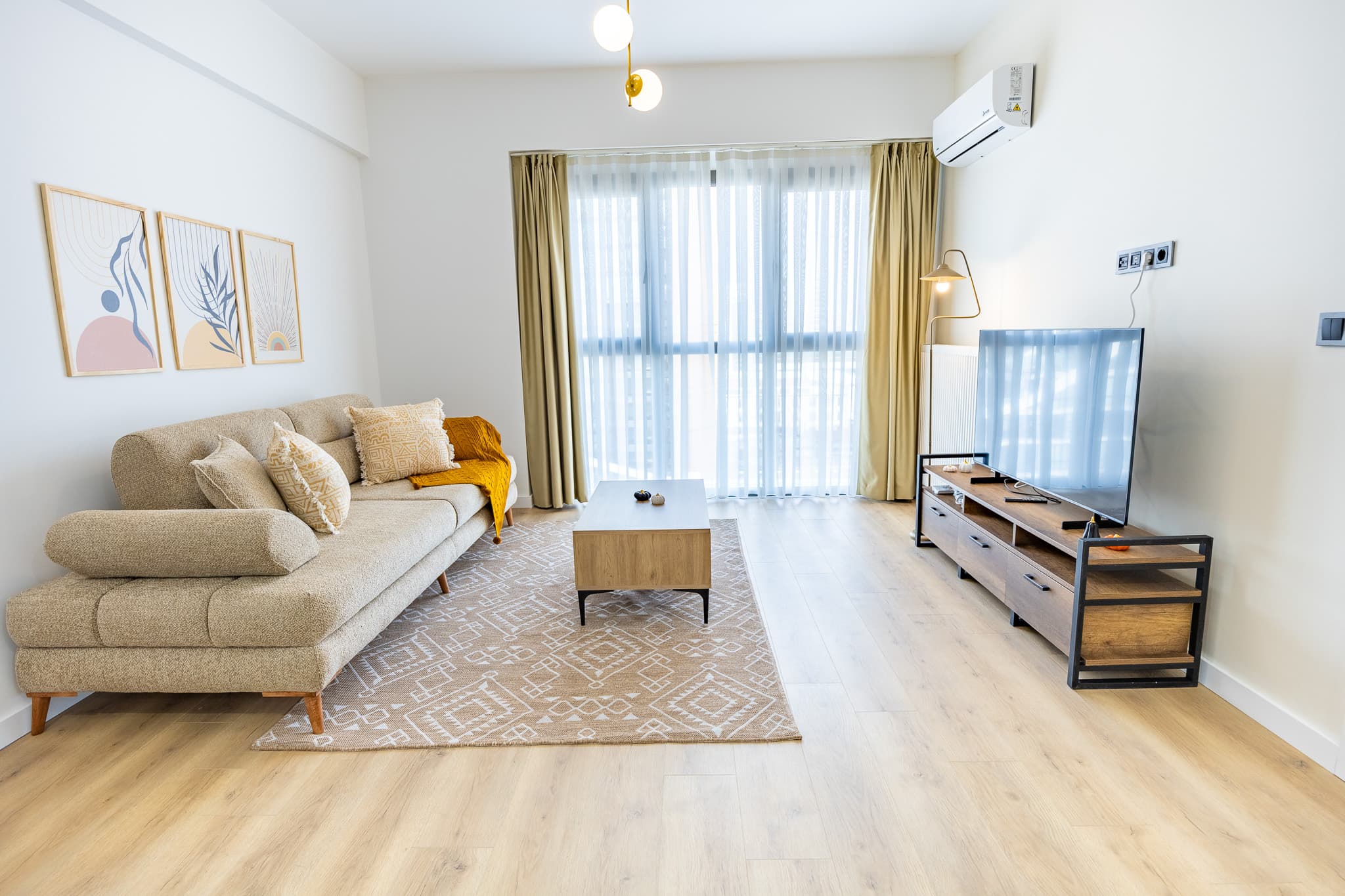 Warm & Inviting Flat in the City Center, möbliertes Apartment in Bağcılar, Istanbul