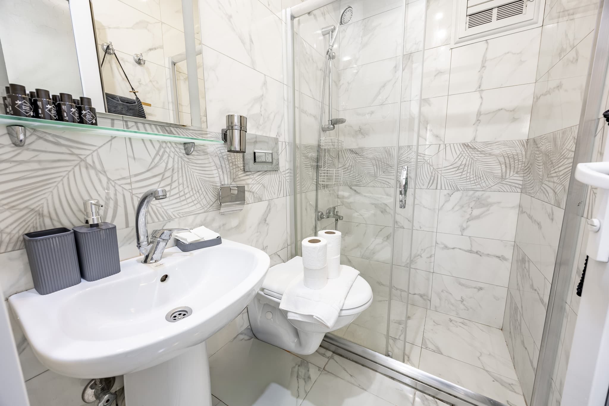 Modern Apartment In Fatih | Stay Near Old City, Fatih, Istanbul bölgesinde eşyalı daire — image 14