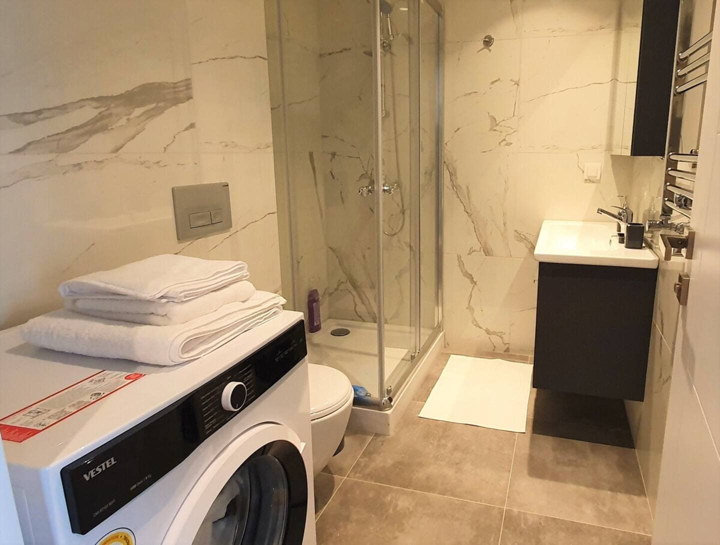 Near Airport Metro 1-Bdr apartment Gym/Pool، شقة مفروشة في Kağıthane, Istanbul — image 8