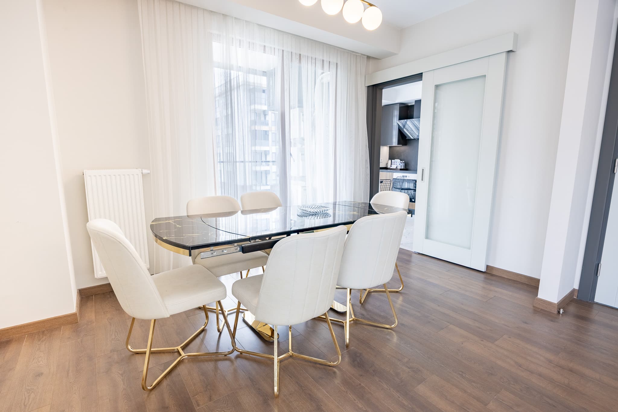 Elegant 3 bdr apartment with balcony  — image 24