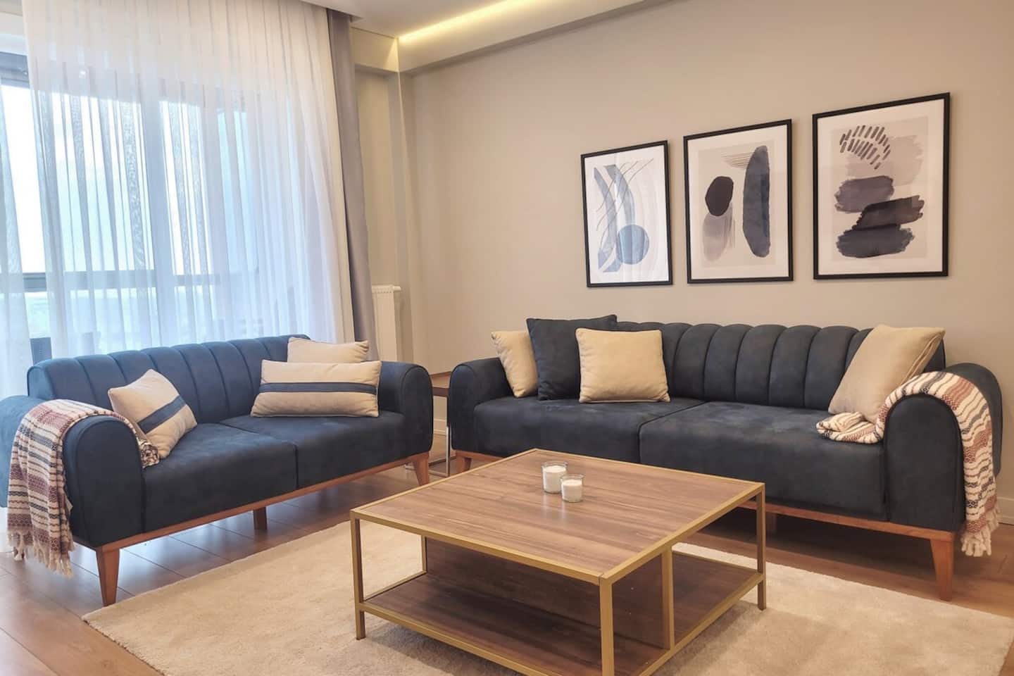 Relax Unwind: Inviting 2BR Apt, Cozy Interiors, apartamento amueblado en Küçükçekmece, Istanbul — image 13