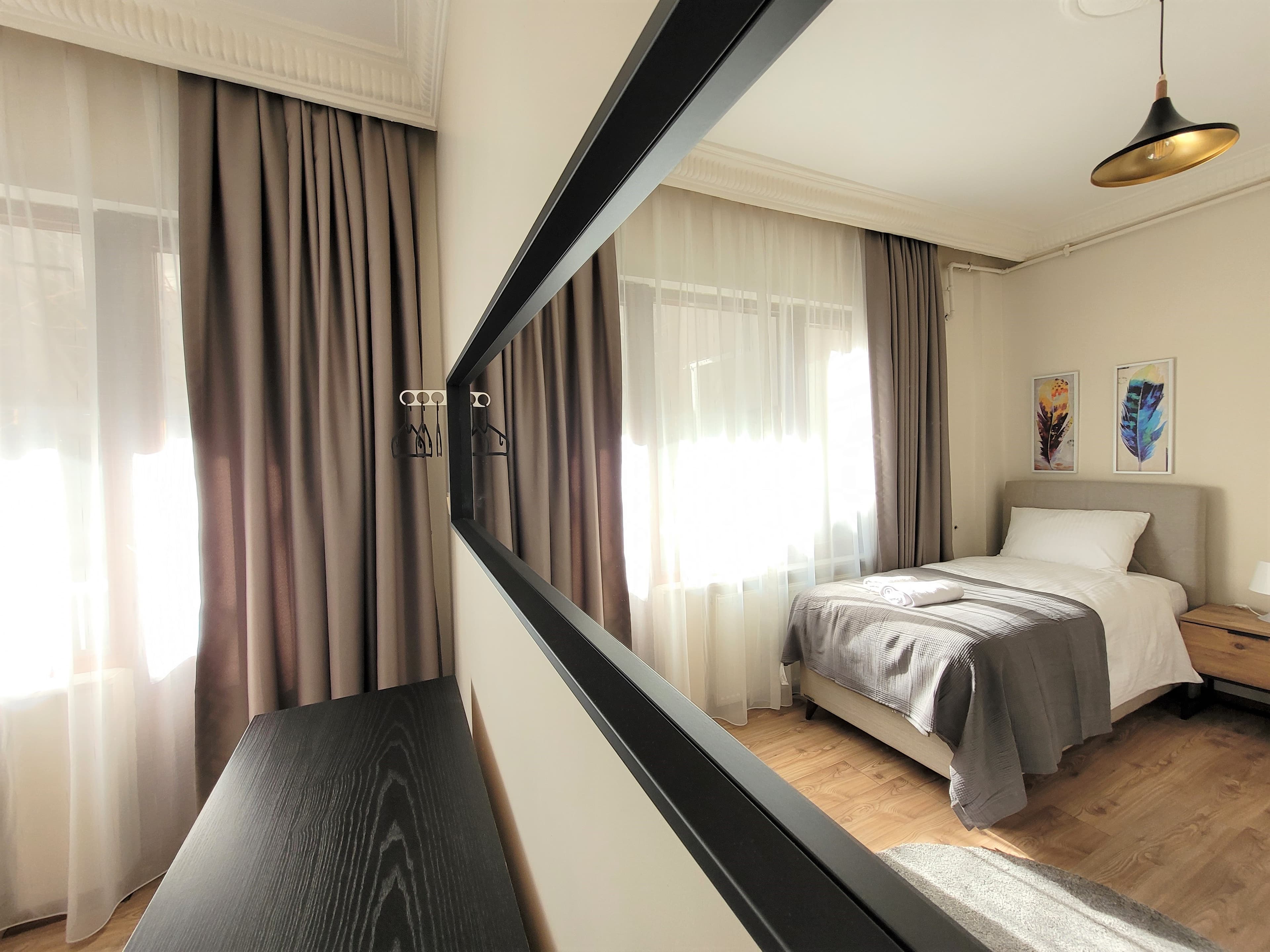Cihangir 3BR Apt Stylish & Central - Image 15