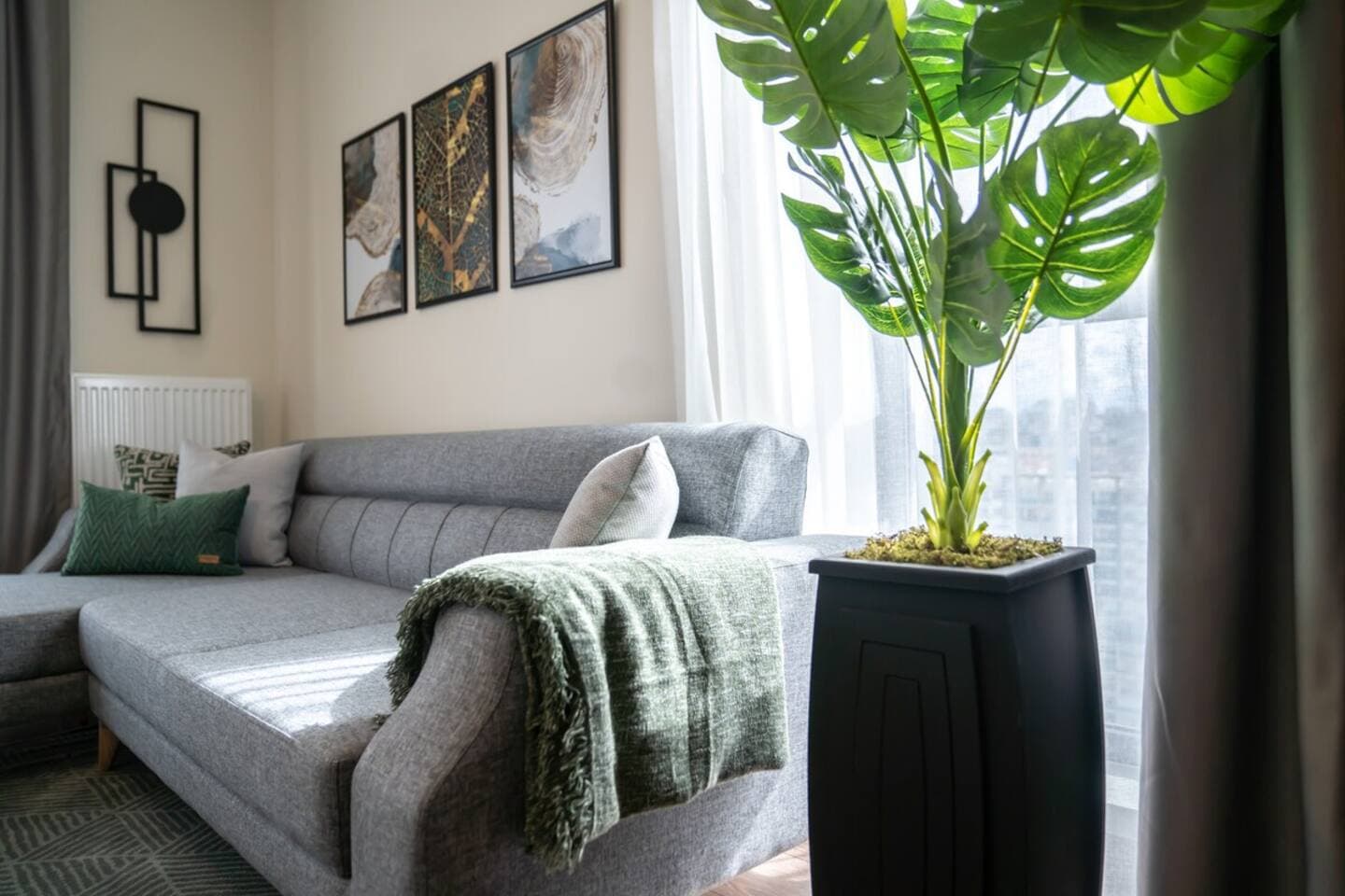Charming and Cozy 1-Bedroom: Explore the City — image 17