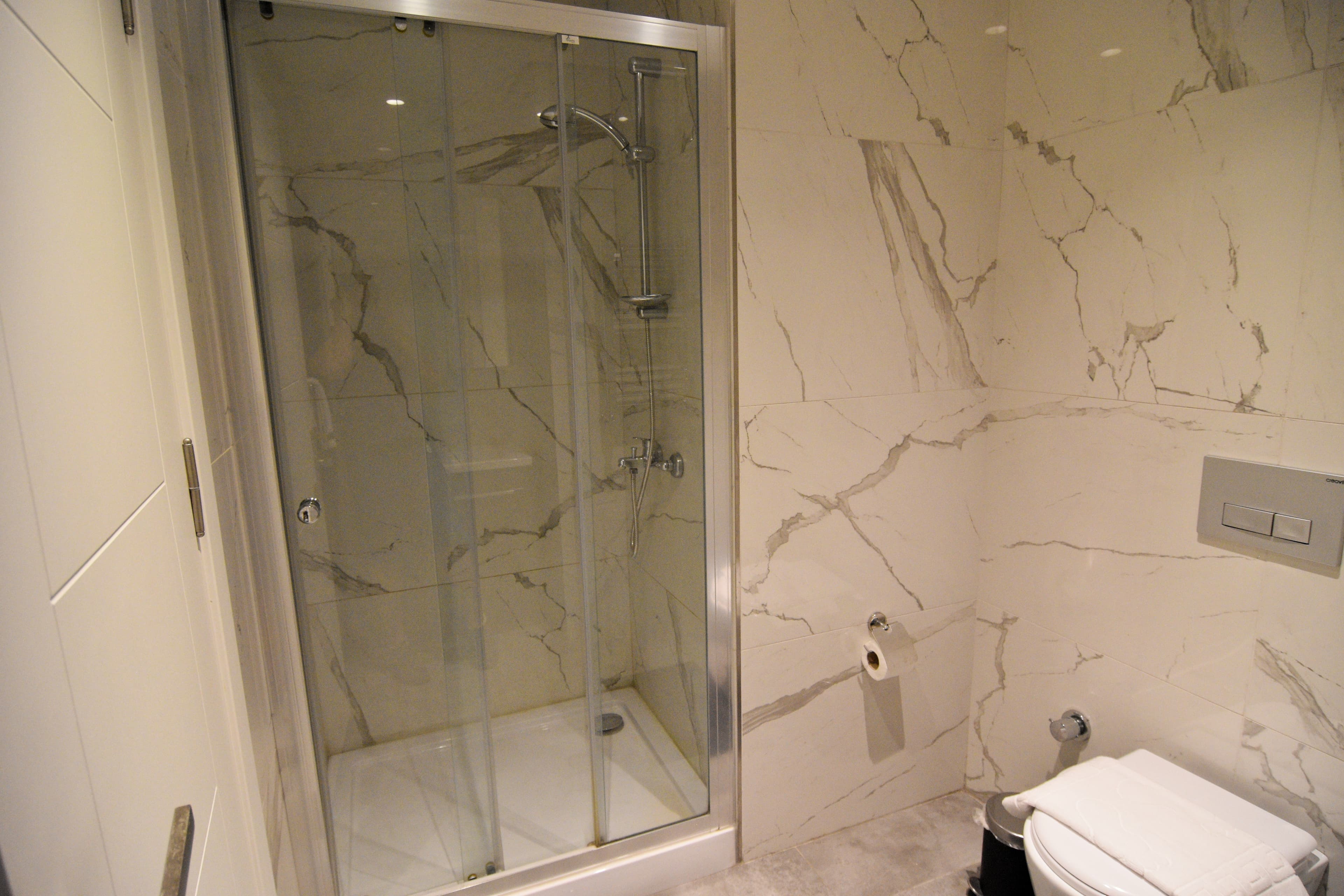 7th floor central 1-Bdr Apt  Wi-Fi/Pool/Gym - Image 14