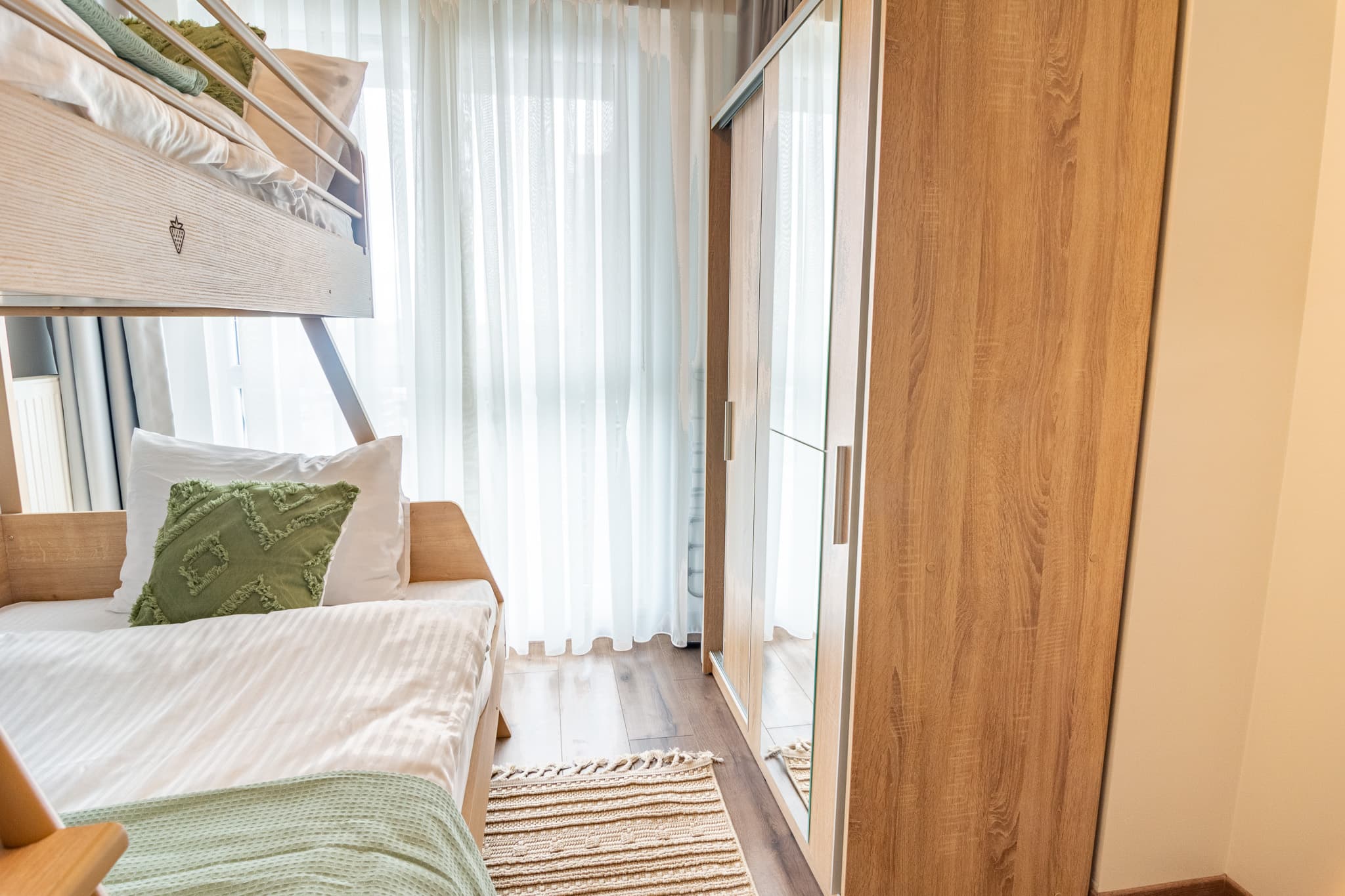 Family Home 2bedr with balcony and Panoramic View، شقة مفروشة في Başakşehir, Istanbul — image 20