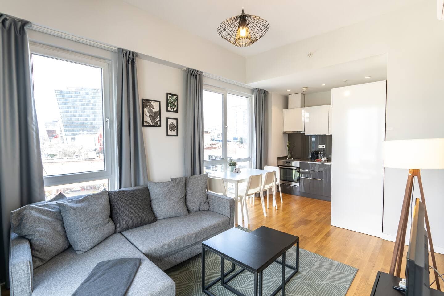 Near Airport Metro 1-Bdr Apt  Wi-Fi/Pool/Gym, möbliertes Apartment in Kağıthane, Istanbul — image 3