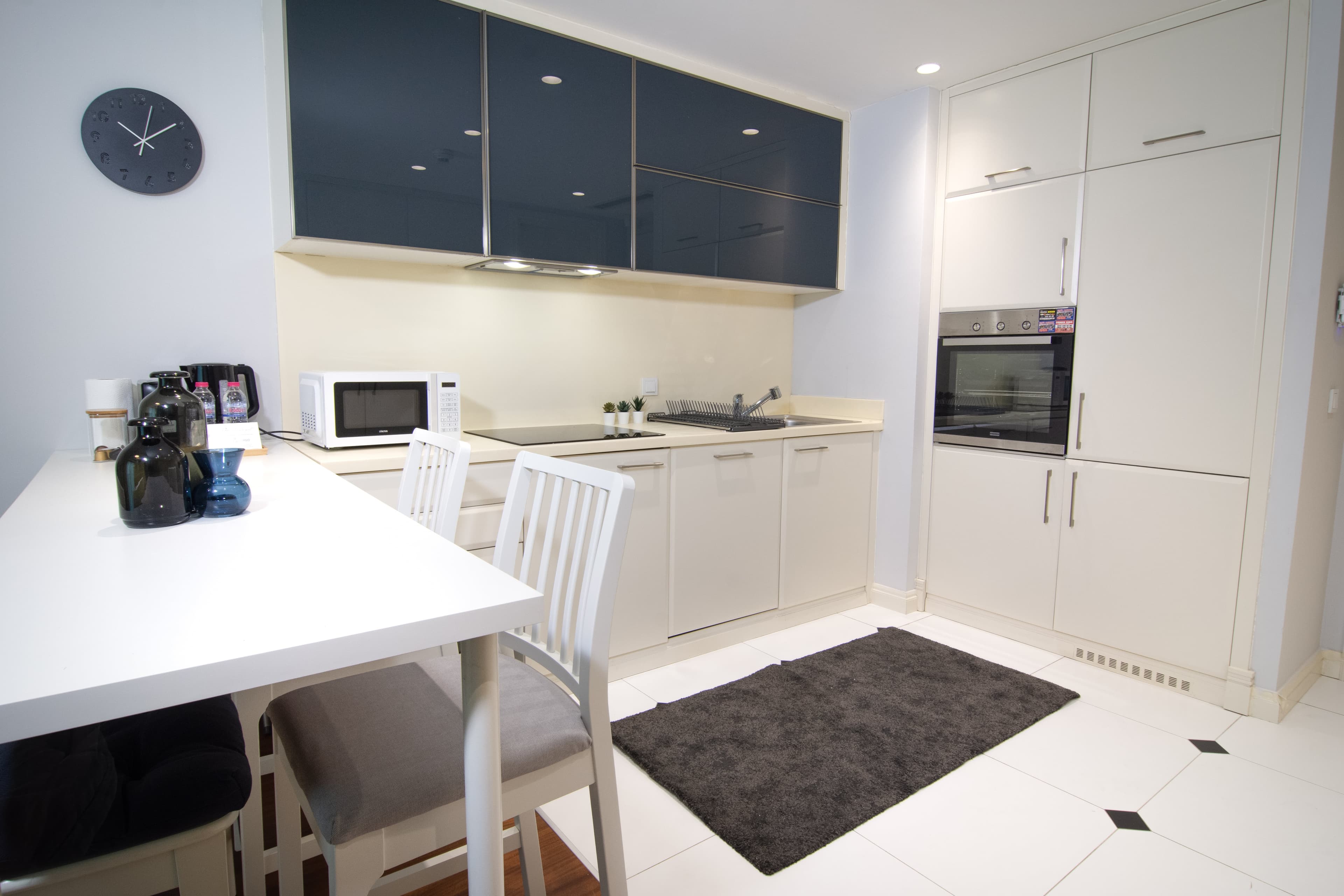 Modern & Cozy 1Bdr in Vibrant Beyoğlu، شقة مفروشة في Beyoğlu, Istanbul — image 10