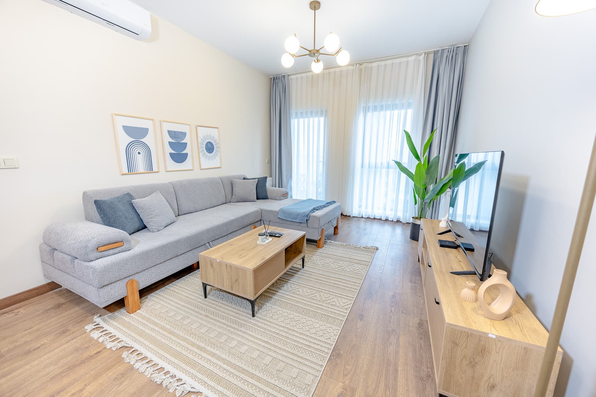 Modern 2BR  | City View، شقة مفروشة في Bağcılar, Istanbul — image 4