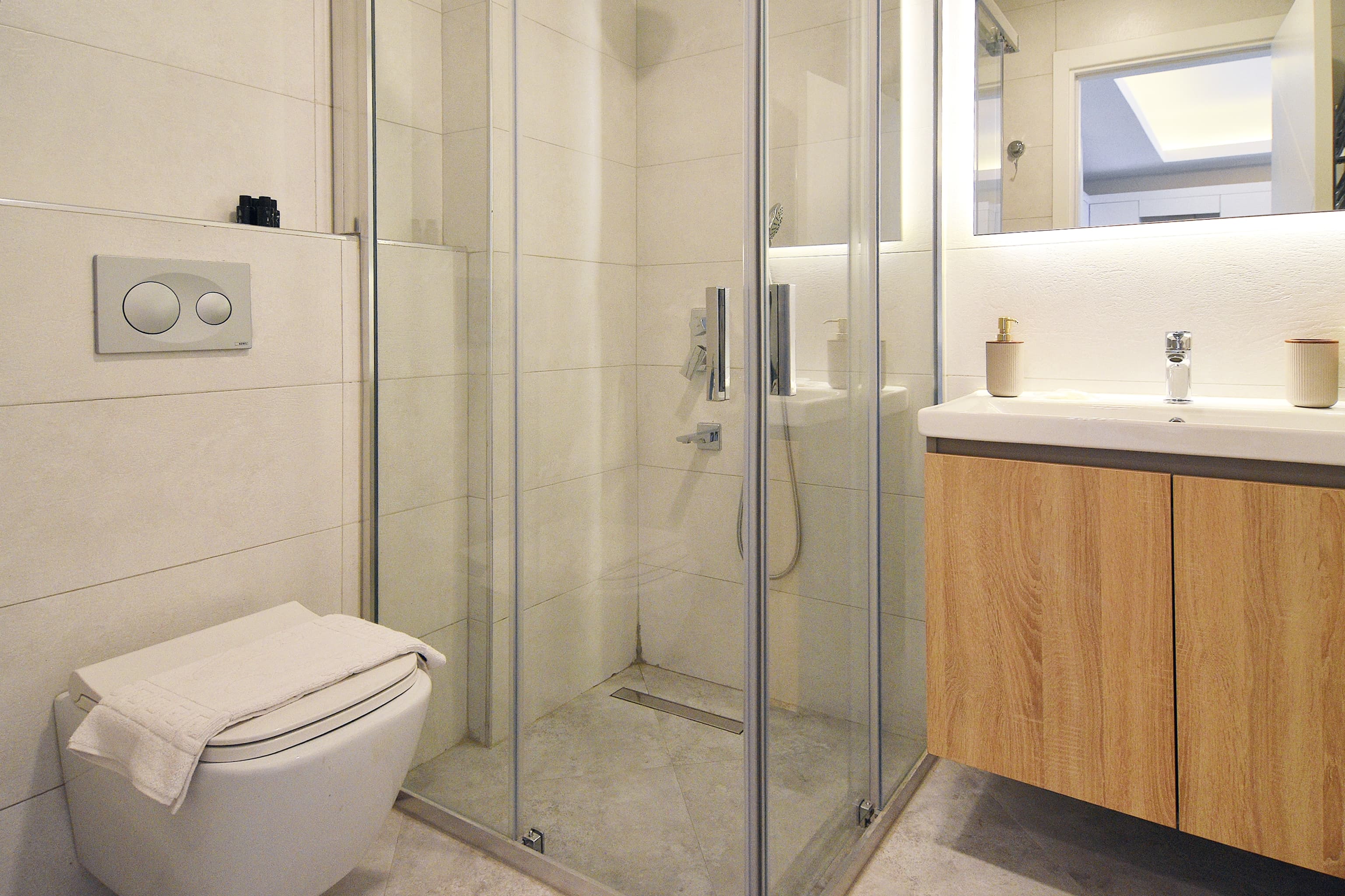 Modern 1BR Apt: Perfect Blend of Comfort & Style., möbliertes Apartment in Kağıthane, Istanbul — image 14