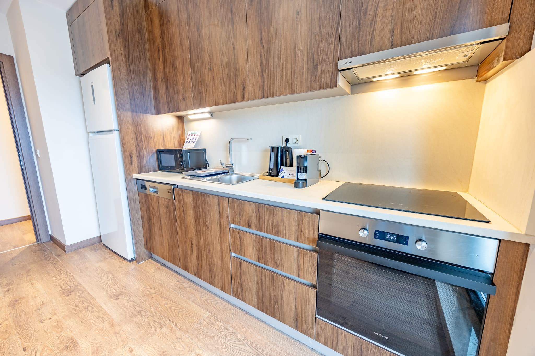 Modern 2BR  | City View، شقة مفروشة في Bağcılar, Istanbul — image 29