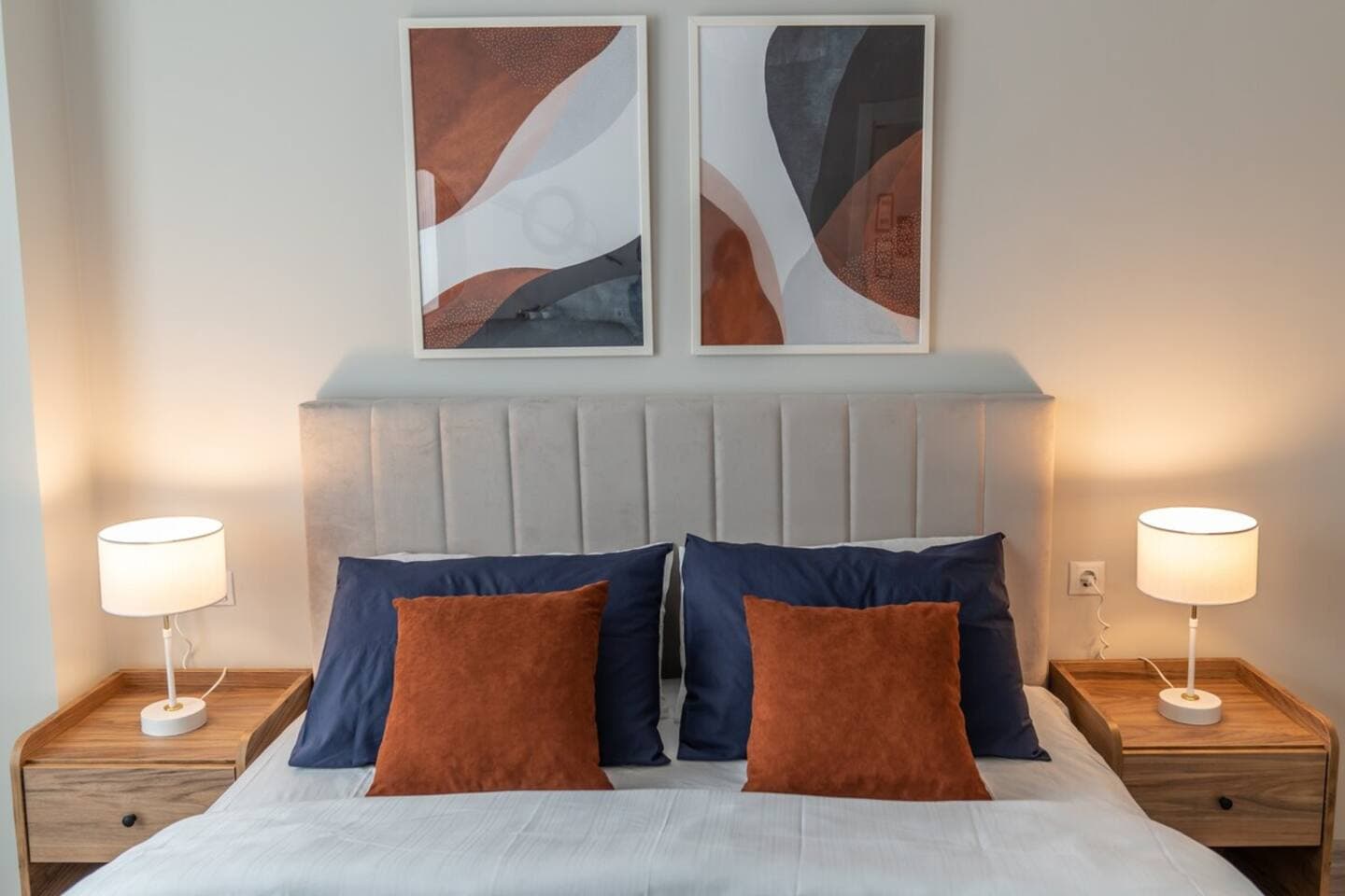 Modern Urban Apt- Relaxation in the City Hustle، شقة مفروشة في Kadıköy, Istanbul — image 11