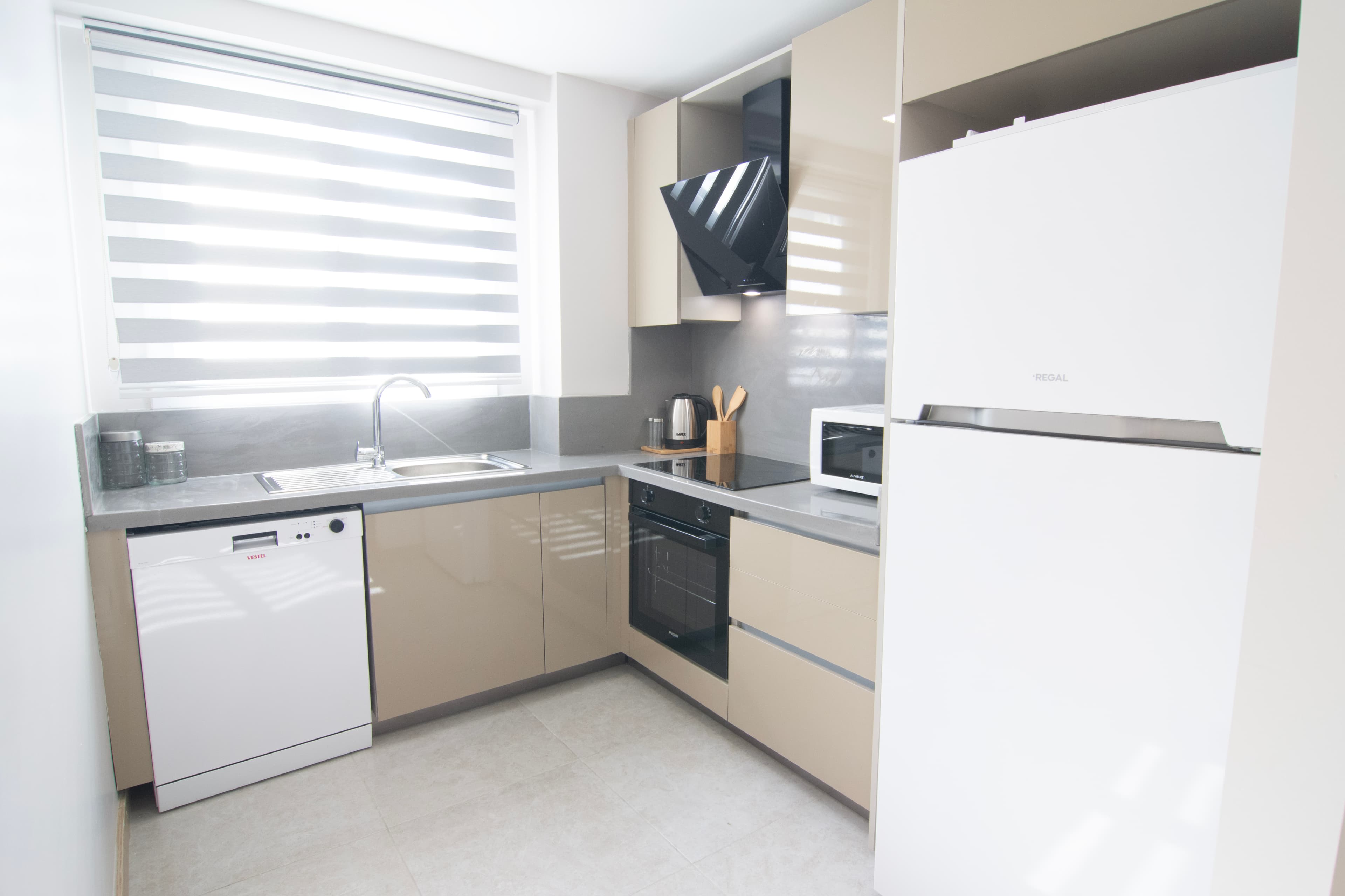 Cozy 2BR Apt Near Vialand Mall with Nespresso , möbliertes Apartment in Eyüpsultan, Istanbul — image 12