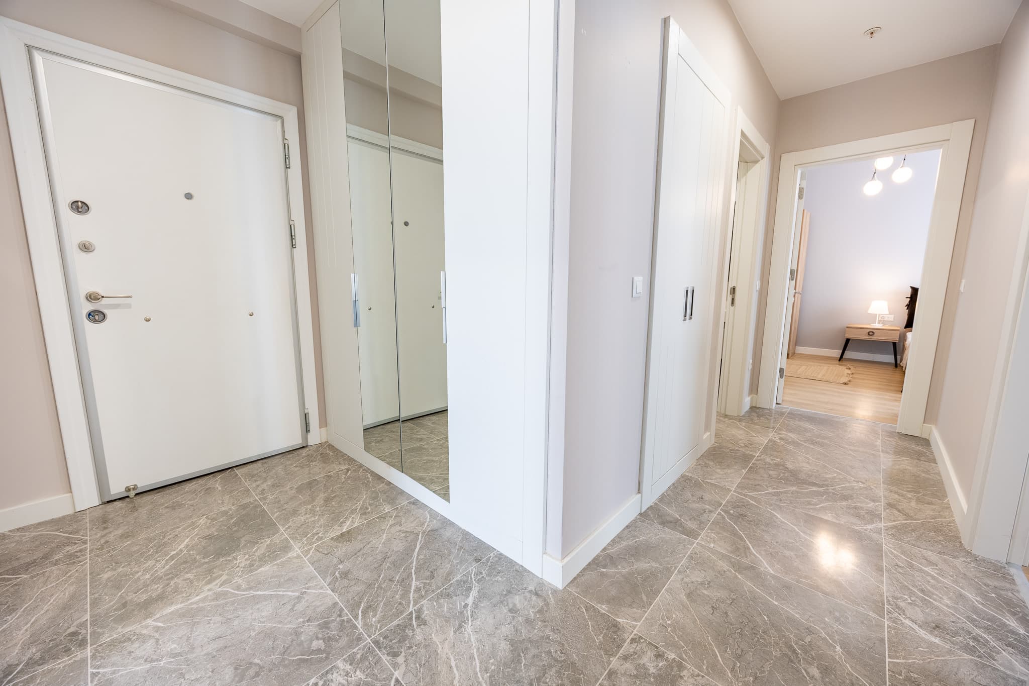 Bright & Modern 2BR Apartment Perfect for Families — image 28