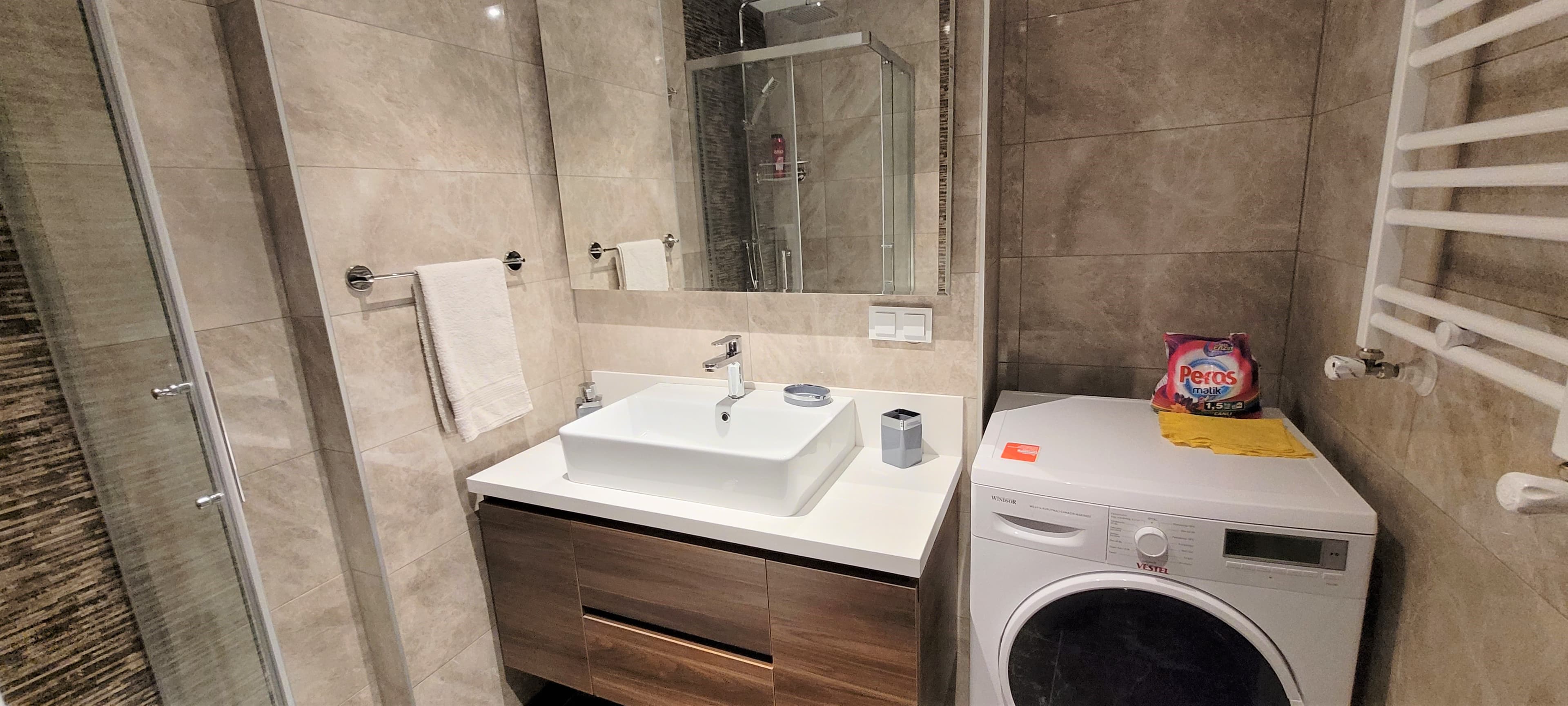 1BR Retreat in a Quiet Charming Neighborhood، شقة مفروشة في Beylikdüzü, Istanbul — image 19
