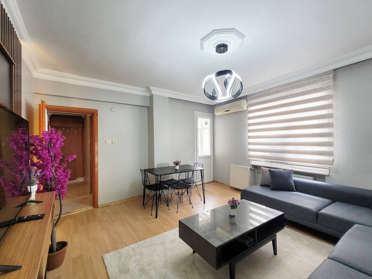 Spacious 3BR Retreat: Modern Comfort — image 4