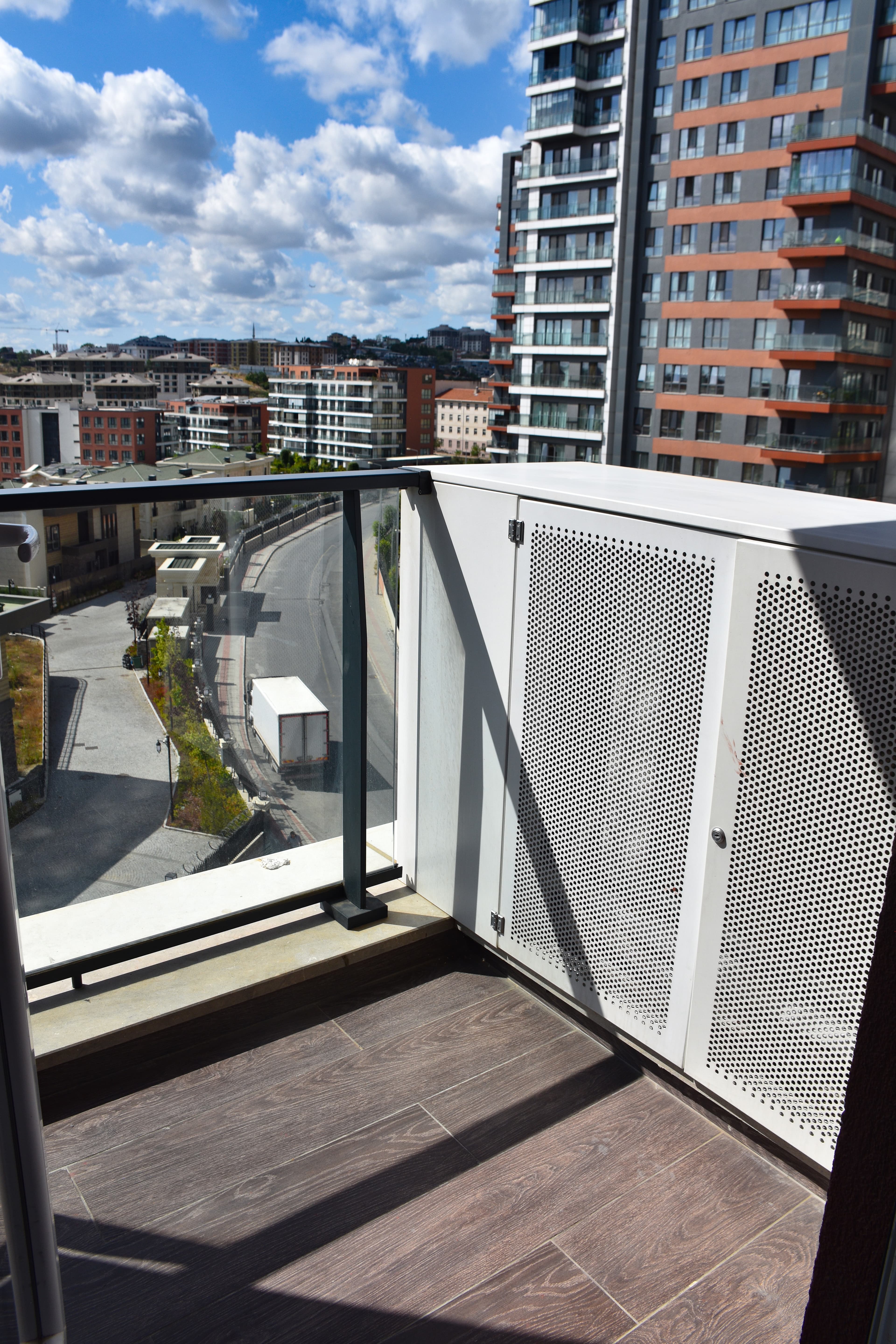 Family 2bedr with balcony — image 27