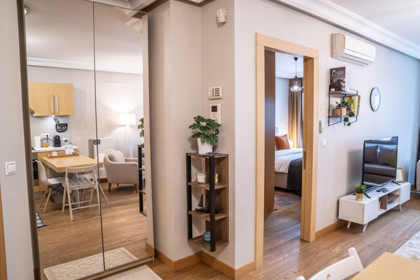 Full apartment near Osmanbey Metro Nişantaşı, apartamento amueblado en Şişli, Istanbul — image 10