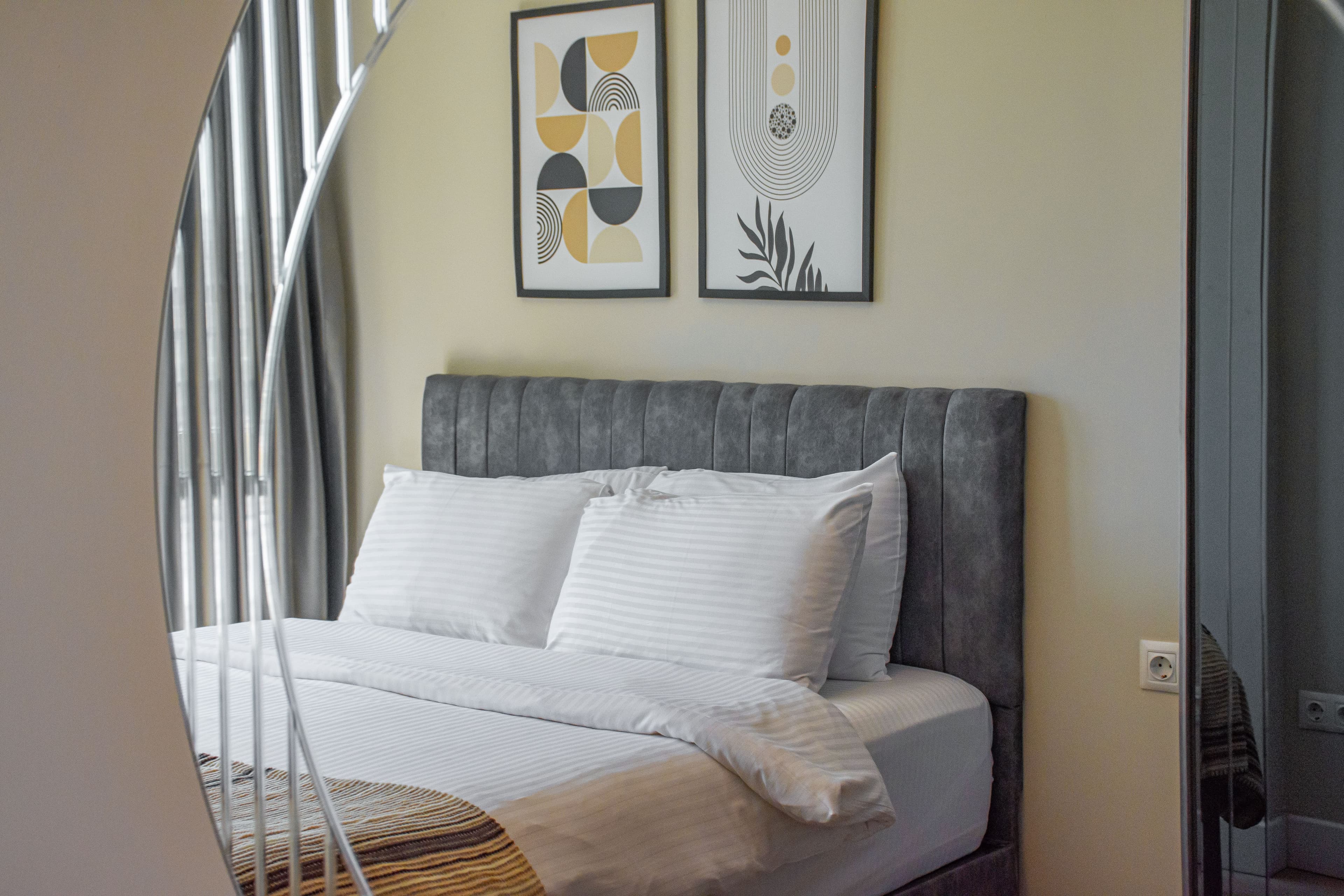Stylish cozy 3 bedr apart & balcony - Image 12