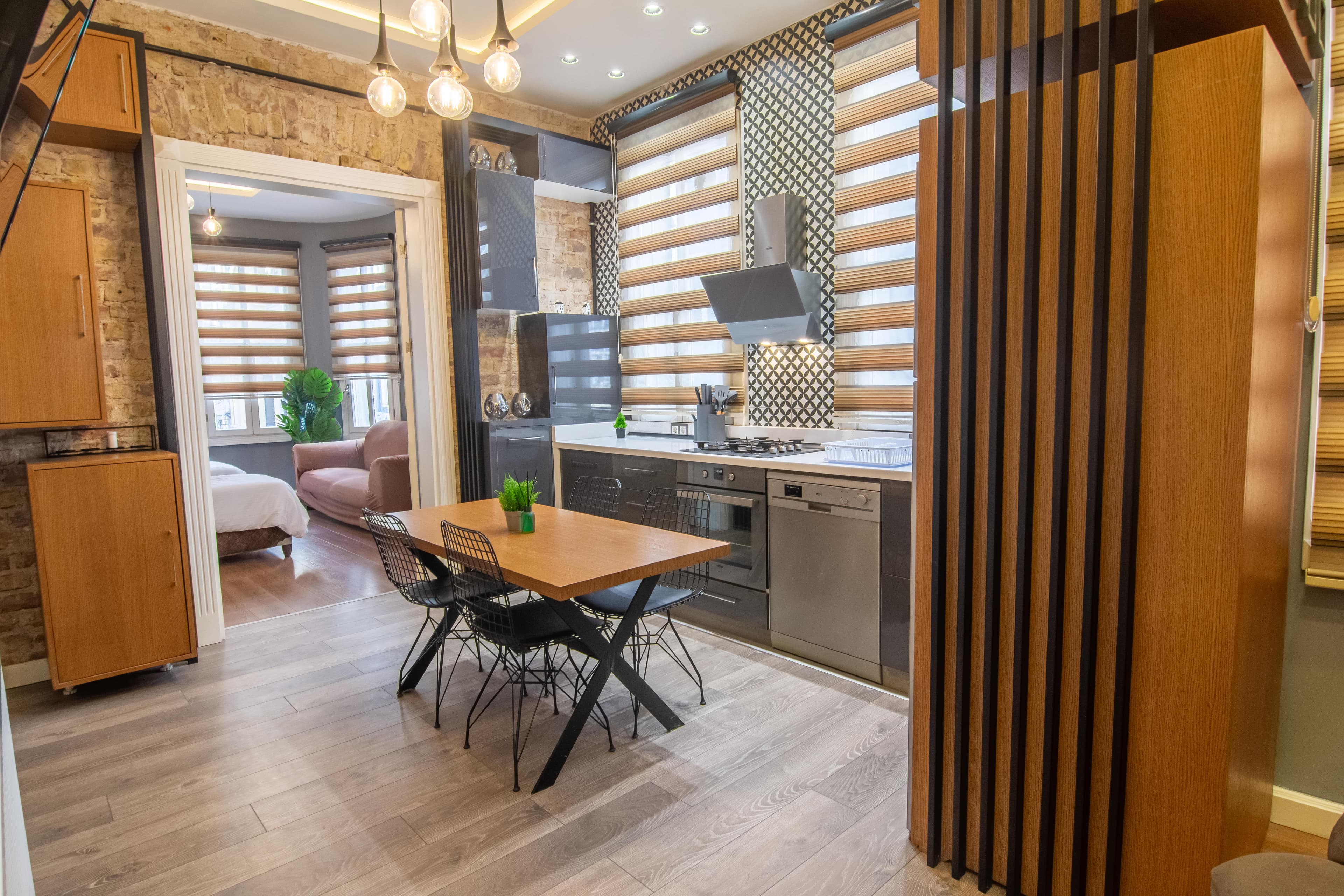 Modern 2BR Flat 1min walk to Taksim square, möbliertes Apartment in Beyoğlu, Istanbul — image 8